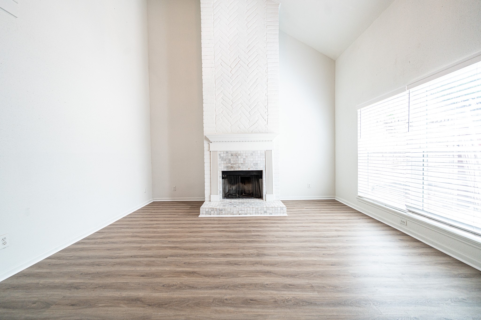 9107 Belle Glen Drive Property Photo 15