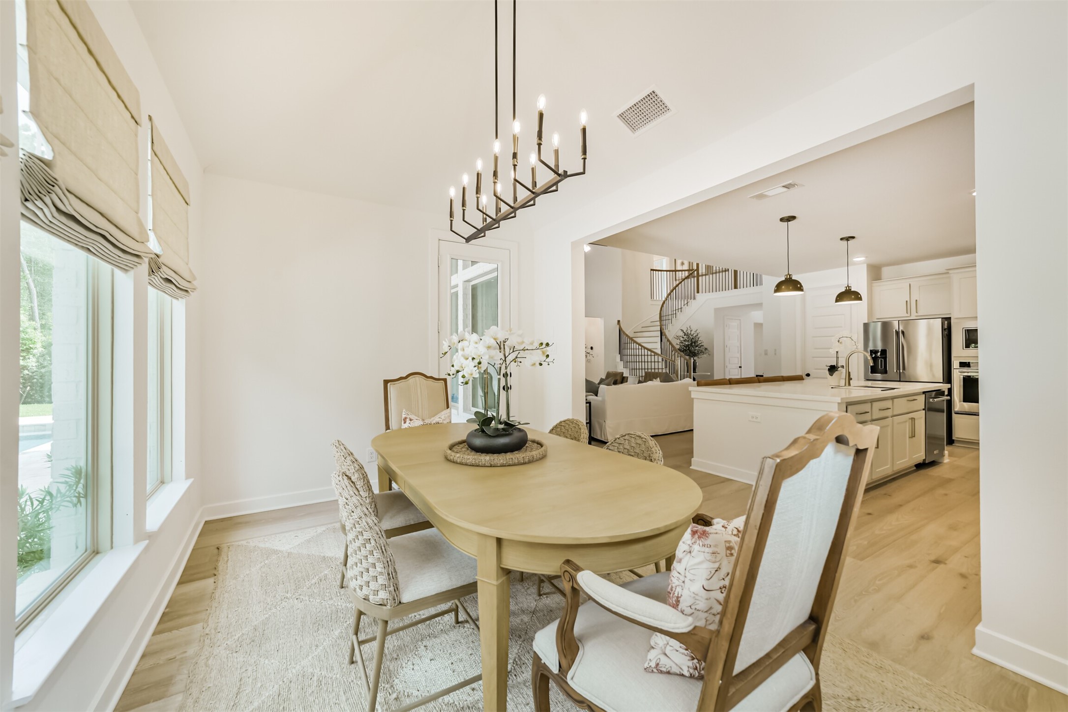 145 Sweeping Valley Drive Property Photo 10