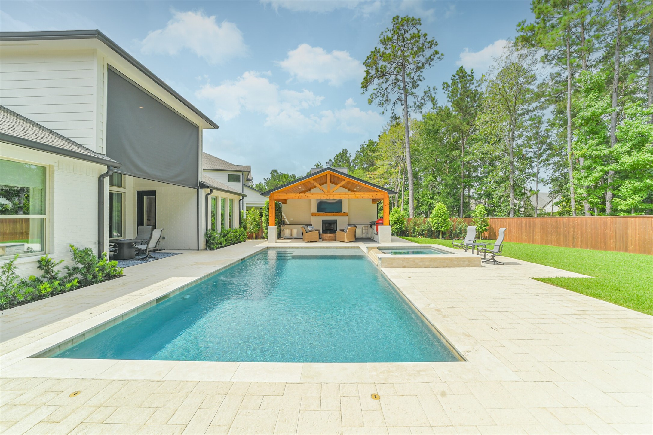145 Sweeping Valley Drive Property Photo 30