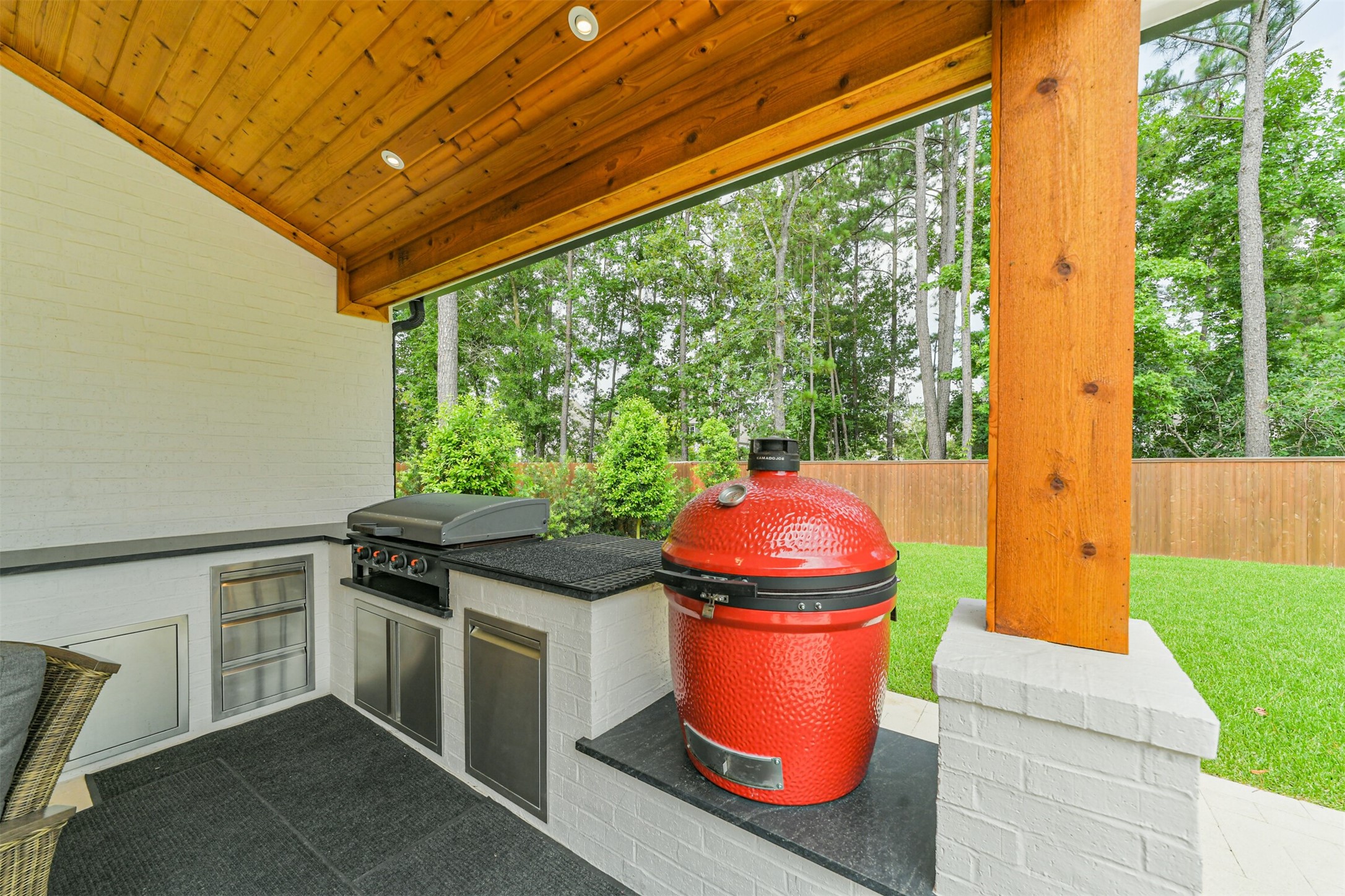 145 Sweeping Valley Drive Property Photo 36