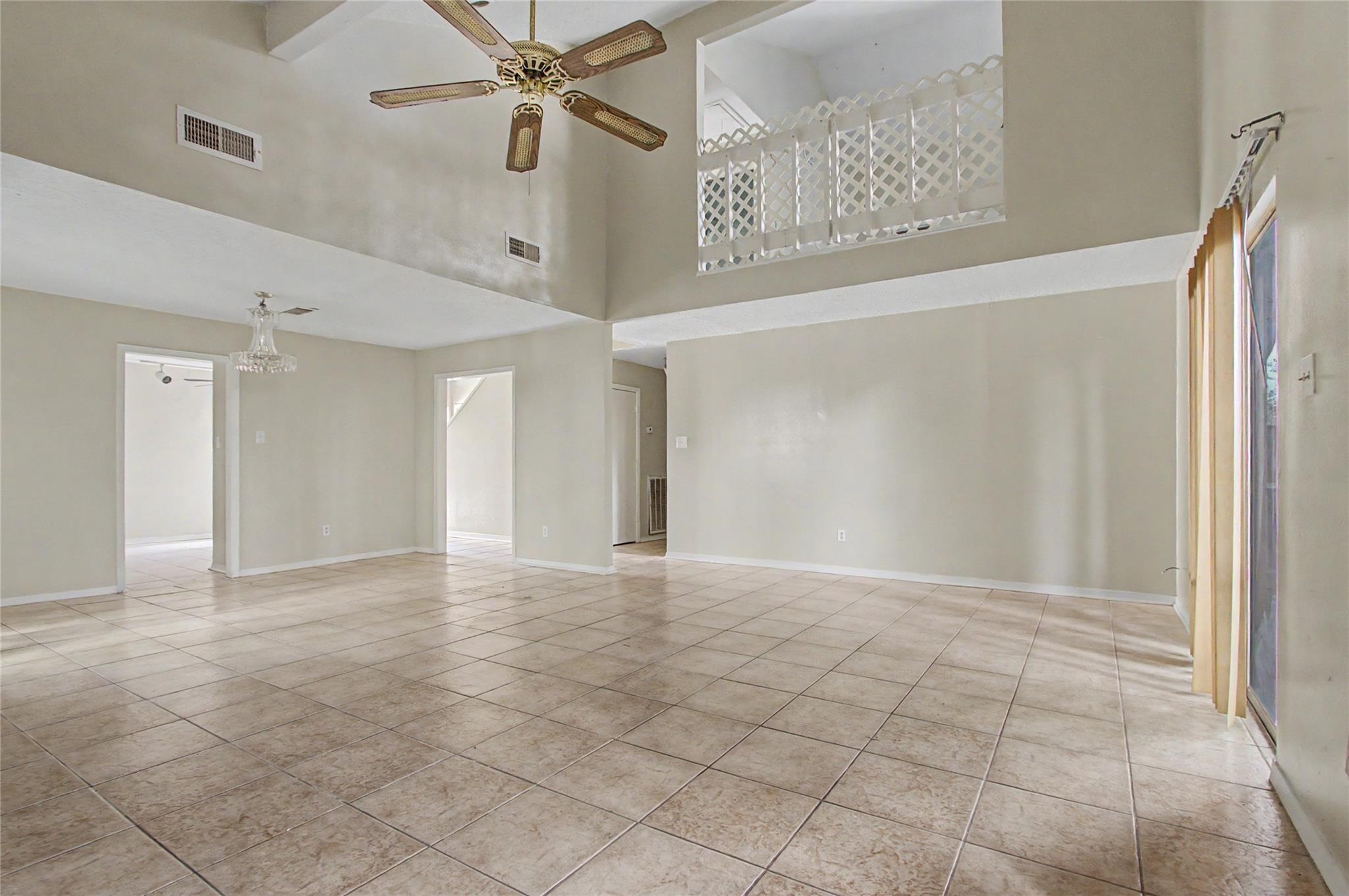 13119 Hollowcreek Park Drive Property Photo 4