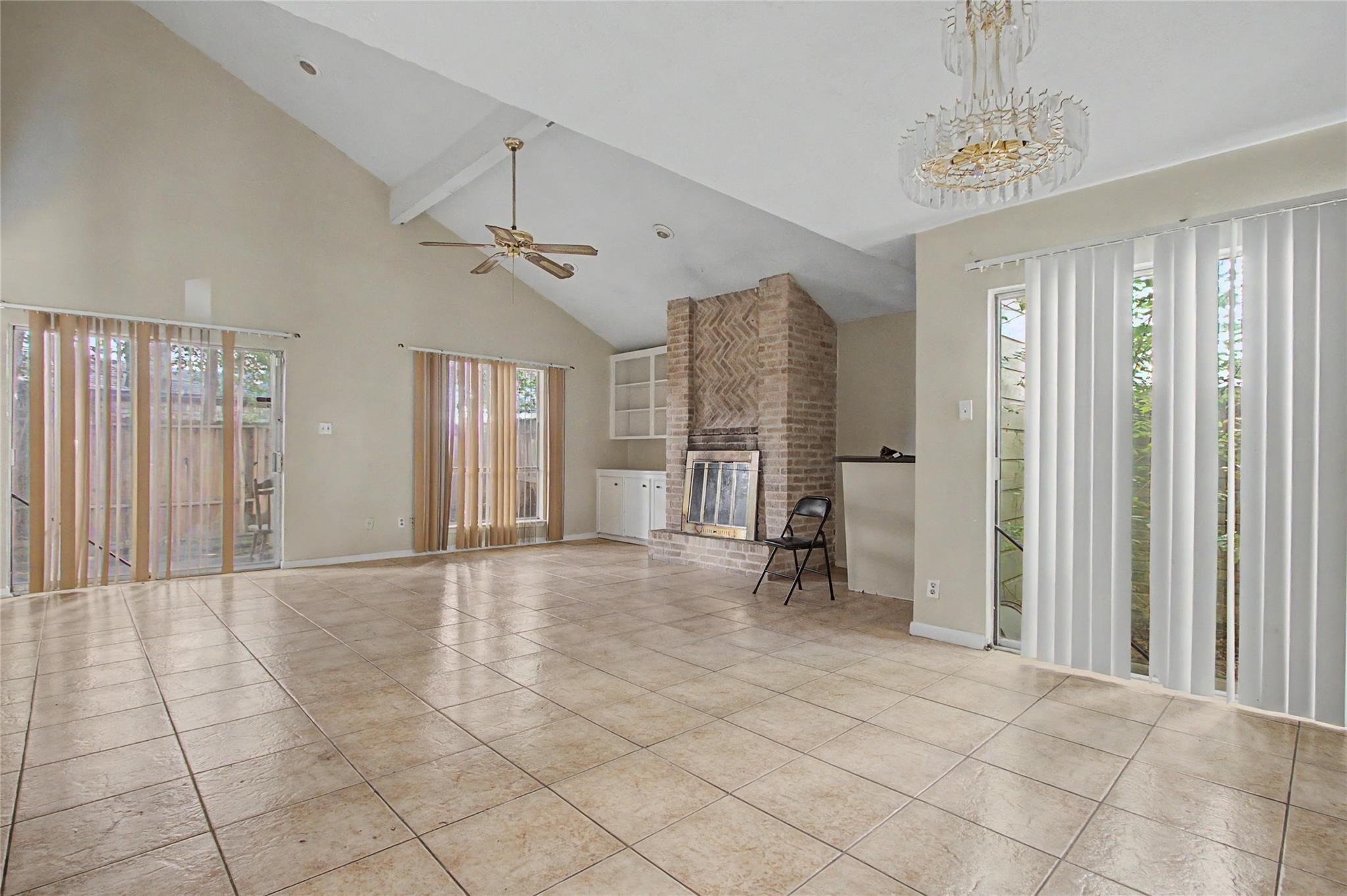 13119 Hollowcreek Park Drive Property Photo 5