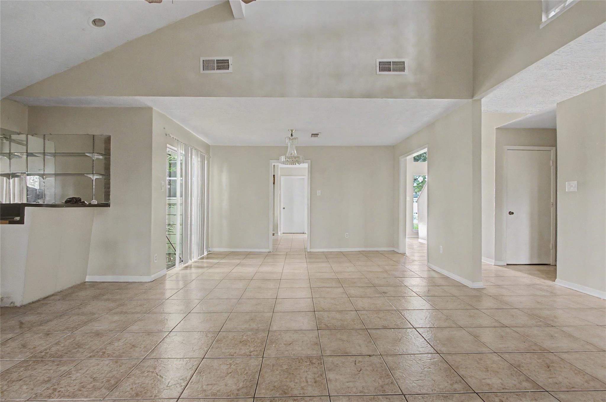 13119 Hollowcreek Park Drive Property Photo 7