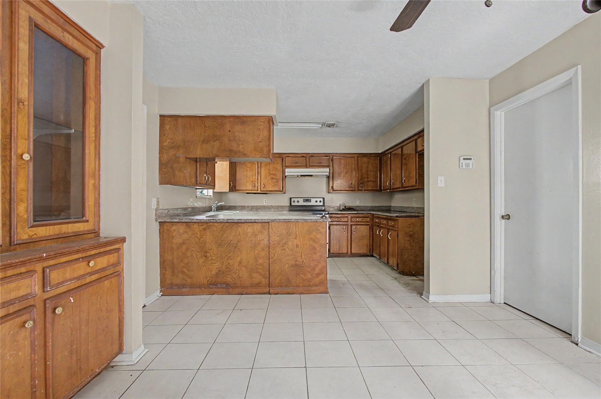 13119 Hollowcreek Park Drive Property Photo 10