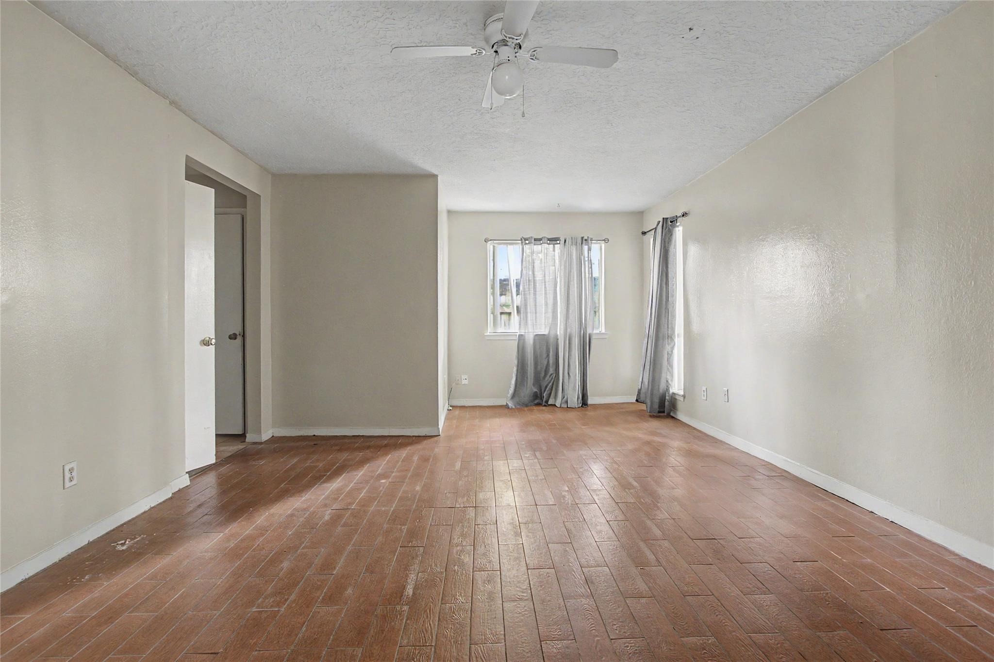 13119 Hollowcreek Park Drive Property Photo 14