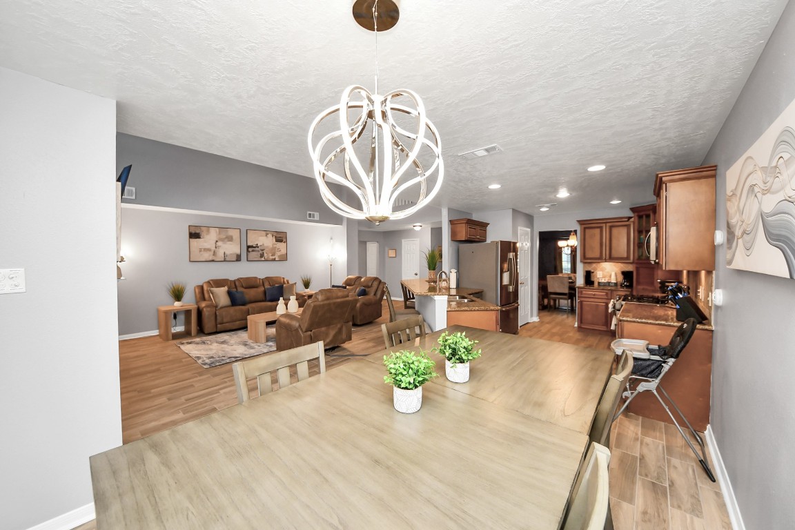 12711 Laurel Bank Way Property Photo 3