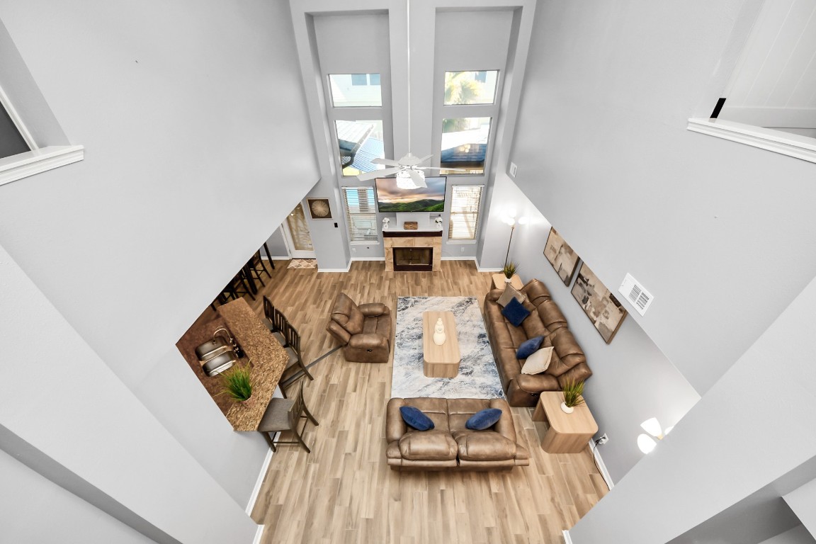 12711 Laurel Bank Way Property Photo 6