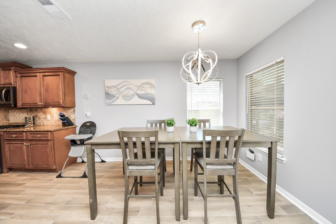 12711 Laurel Bank Way Property Photo 11