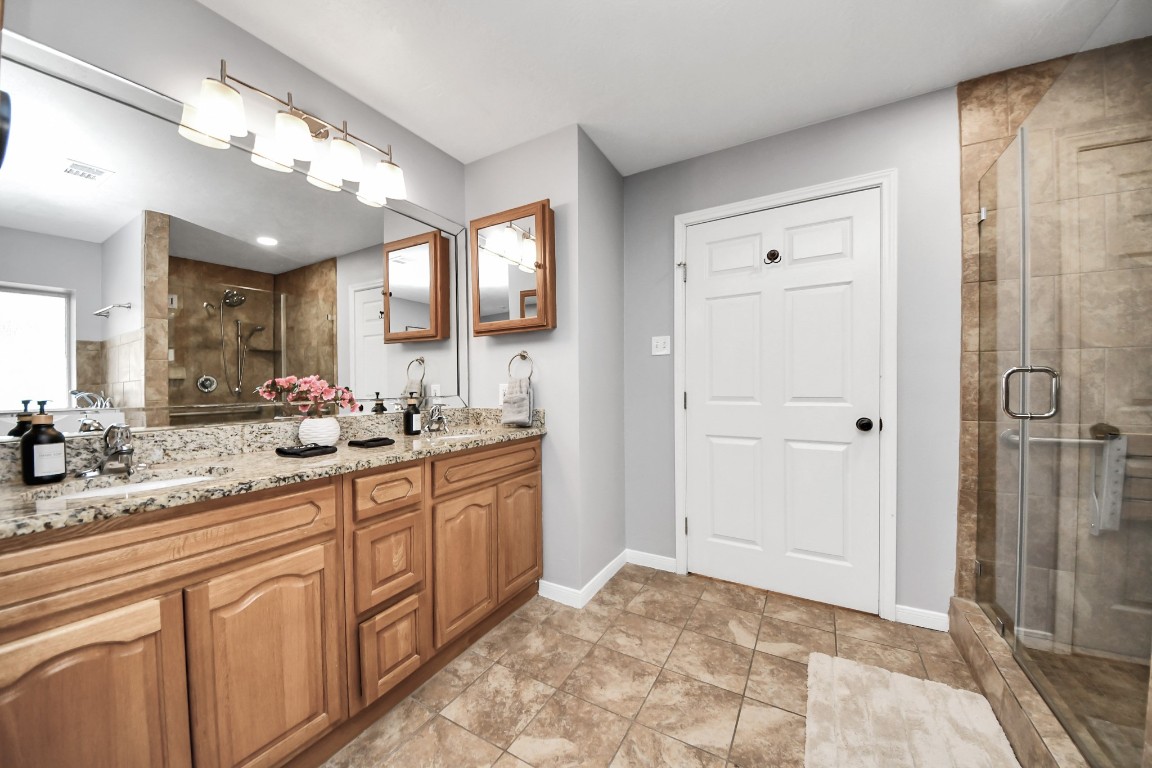12711 Laurel Bank Way Property Photo 39
