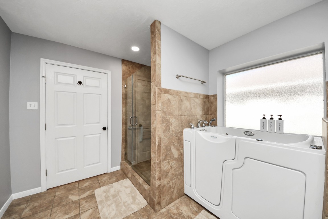 12711 Laurel Bank Way Property Photo 40
