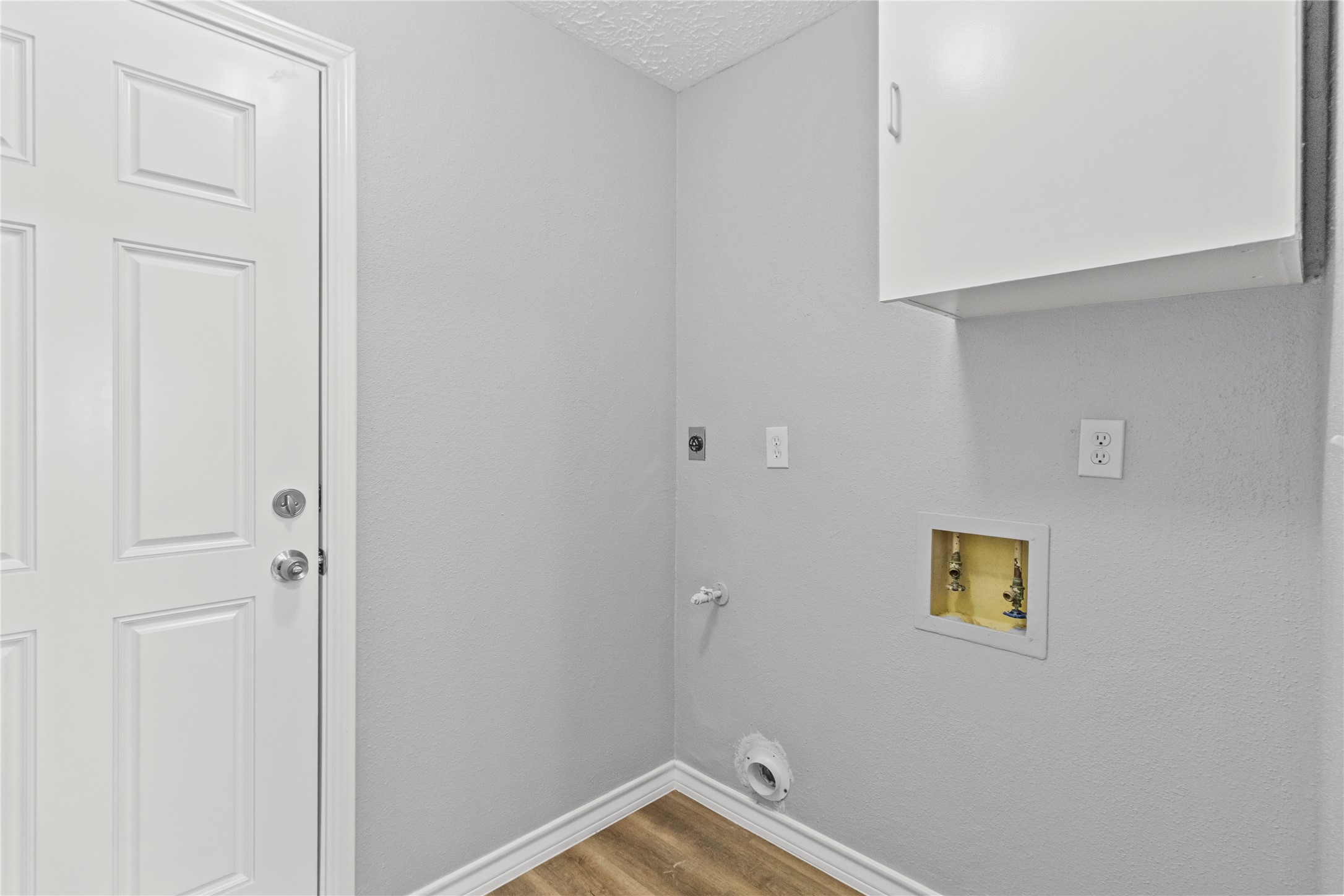 20903 Union Park Drive Property Photo 14