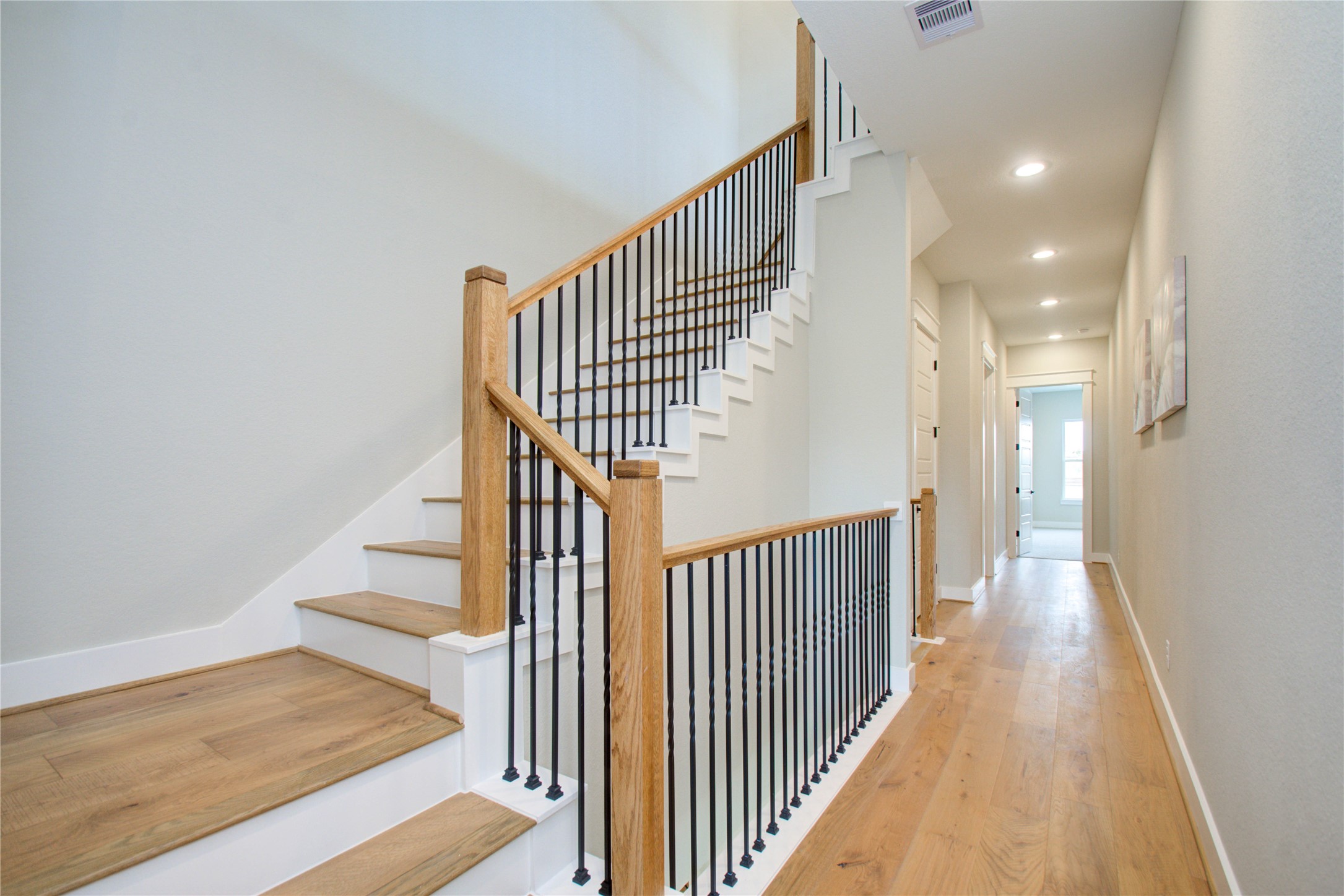 110 E 28th Street Property Photo 12