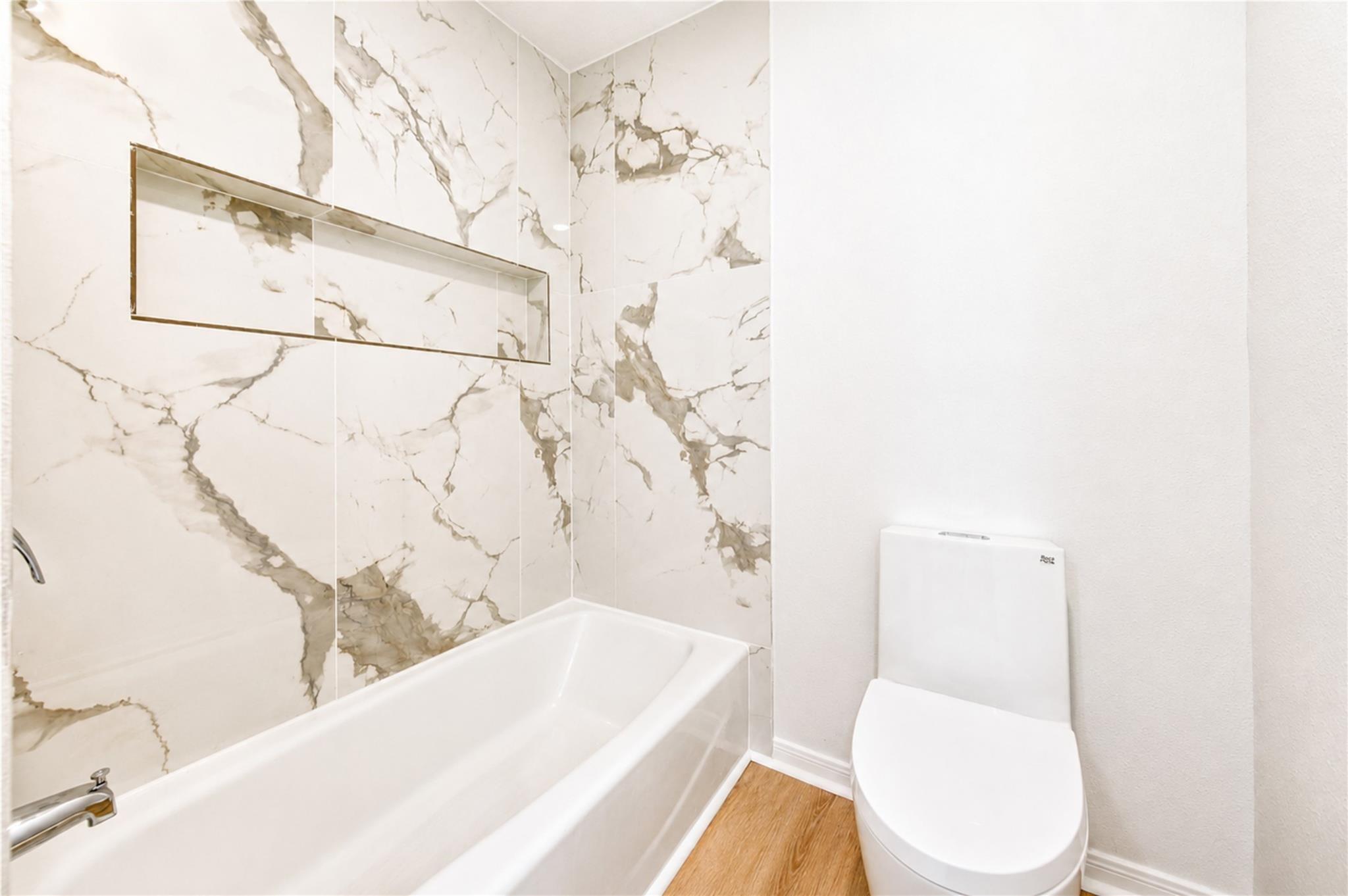 25027 Barmby Drive Property Photo 21