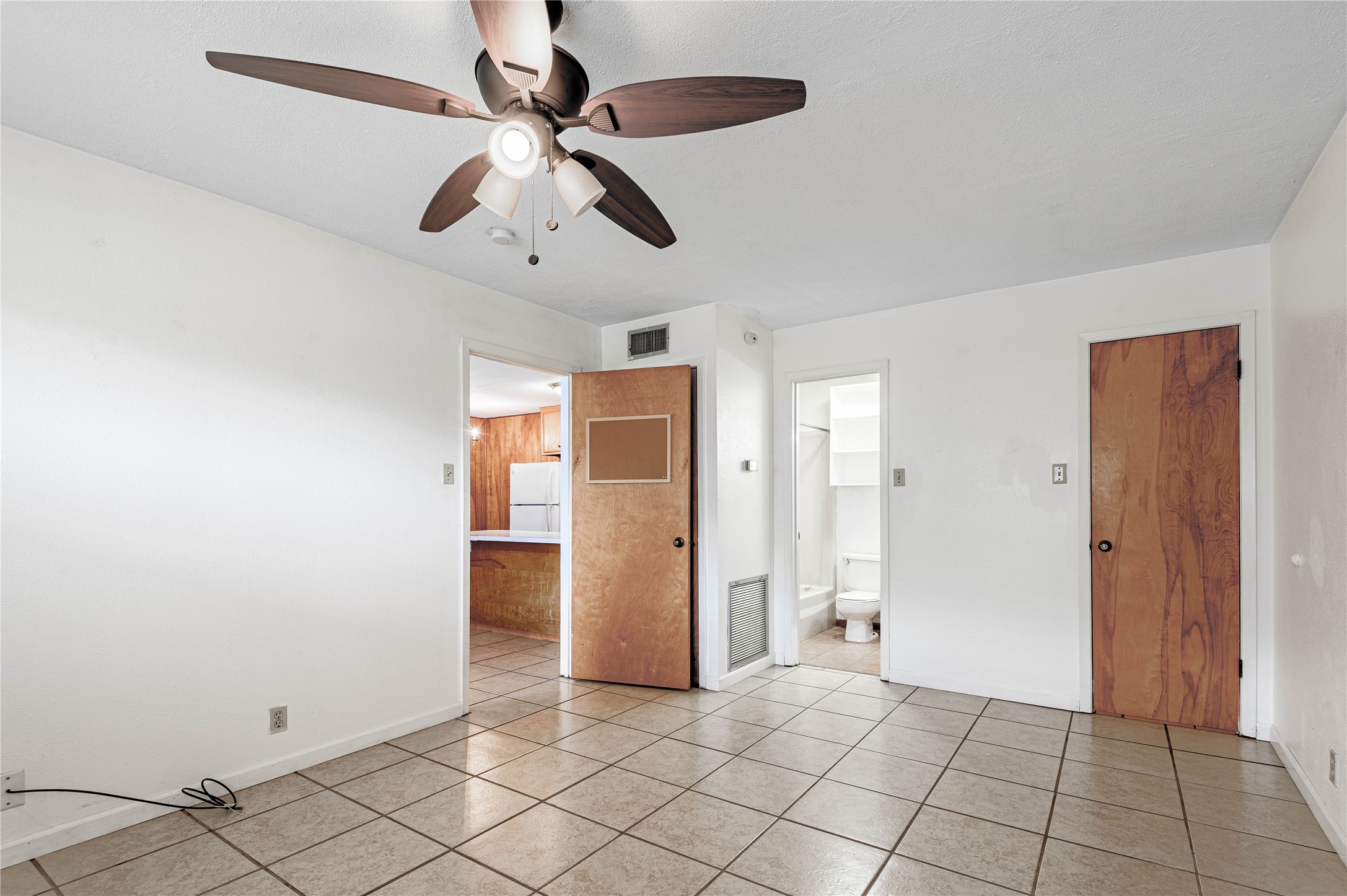 120 Mcadams Lane G Property Photo 12