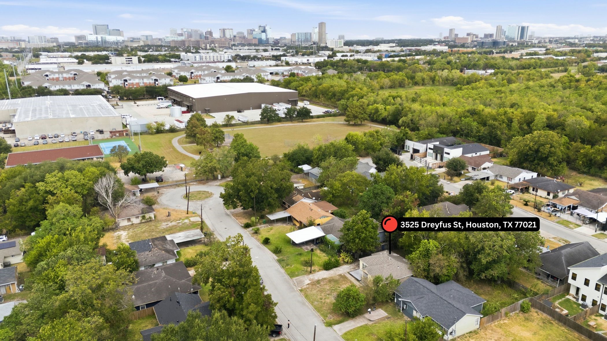 3525 Dreyfus Street Property Photo 1