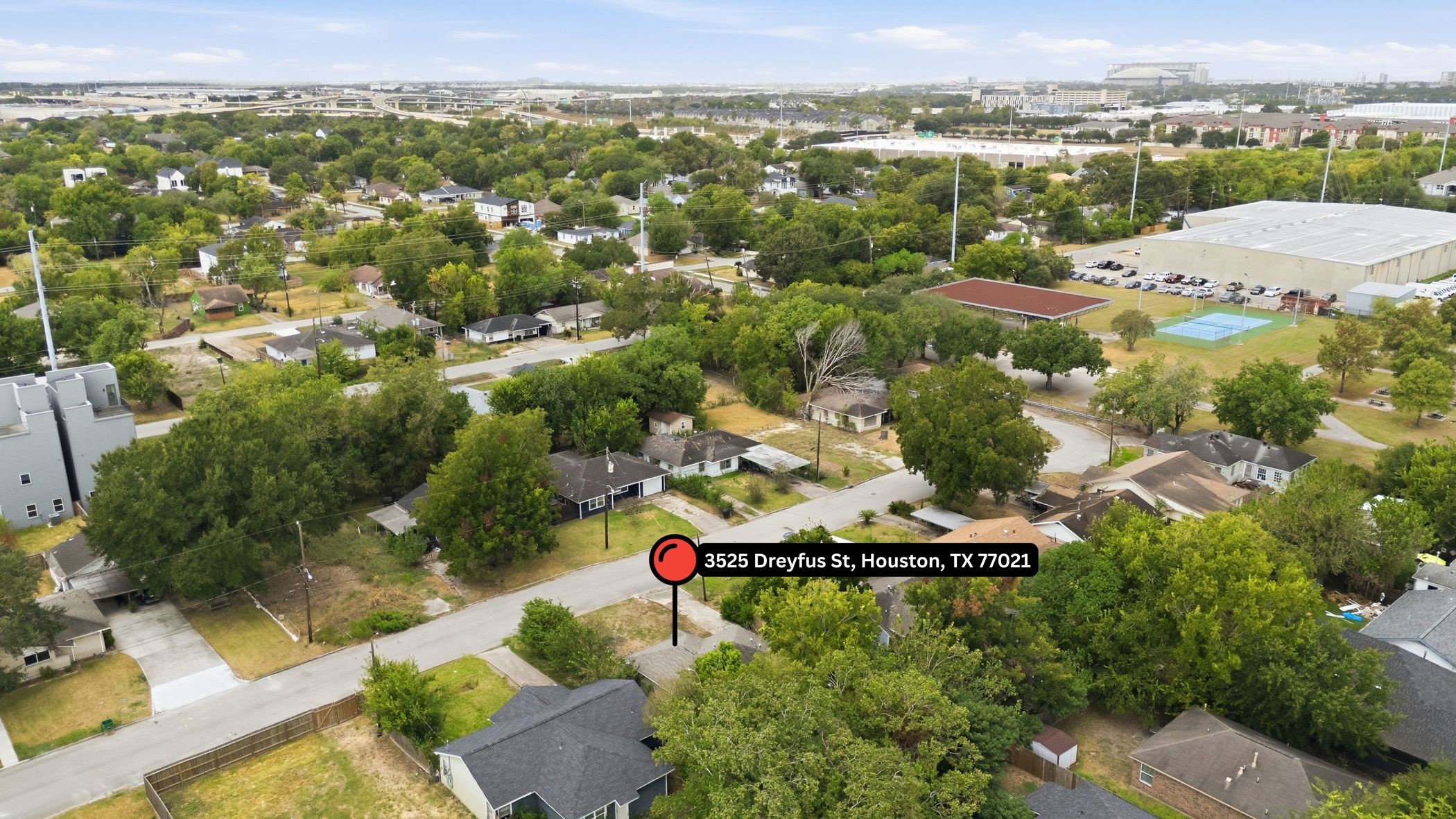 3525 Dreyfus Street Property Photo 2
