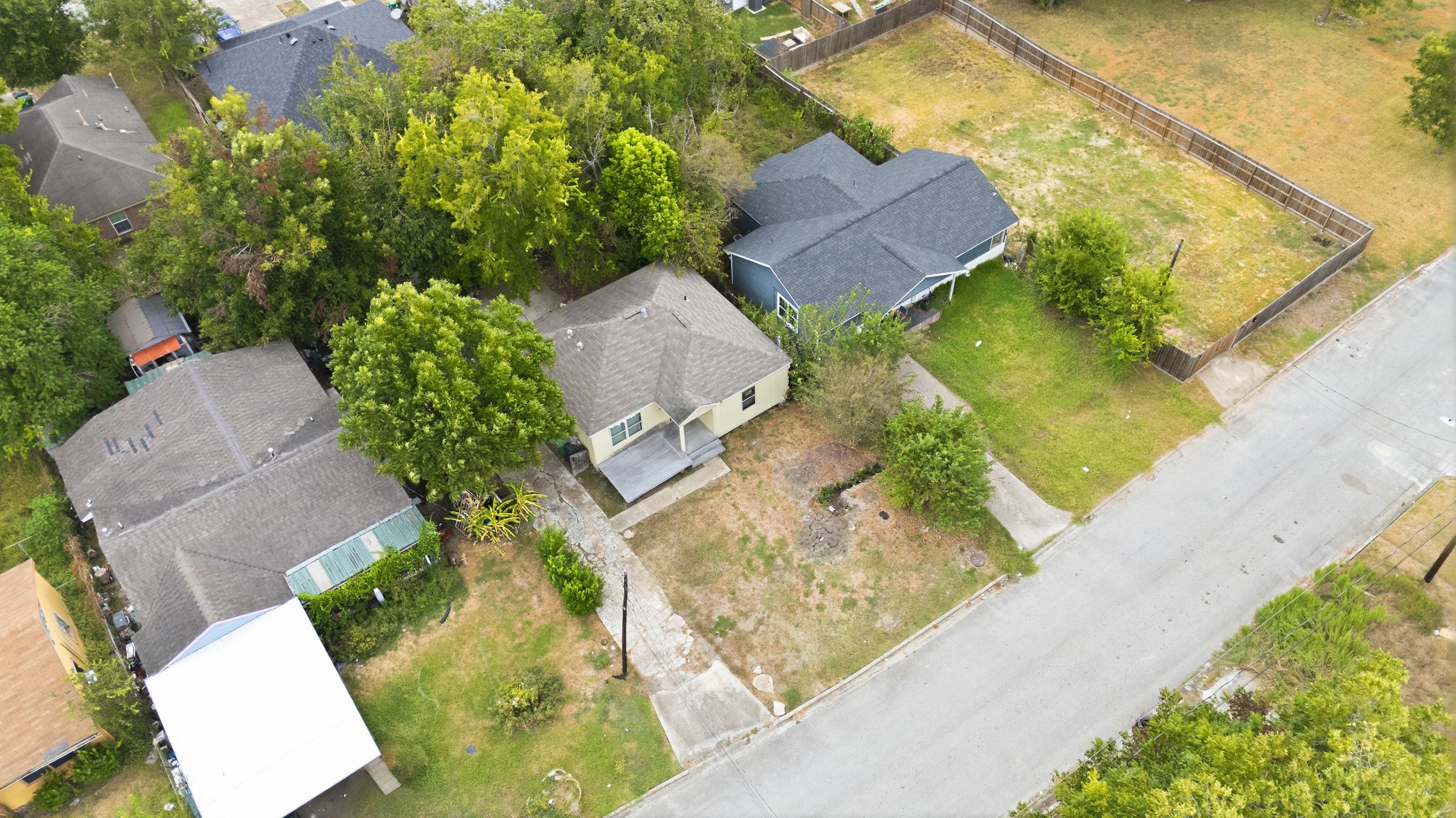 3525 Dreyfus Street Property Photo 8