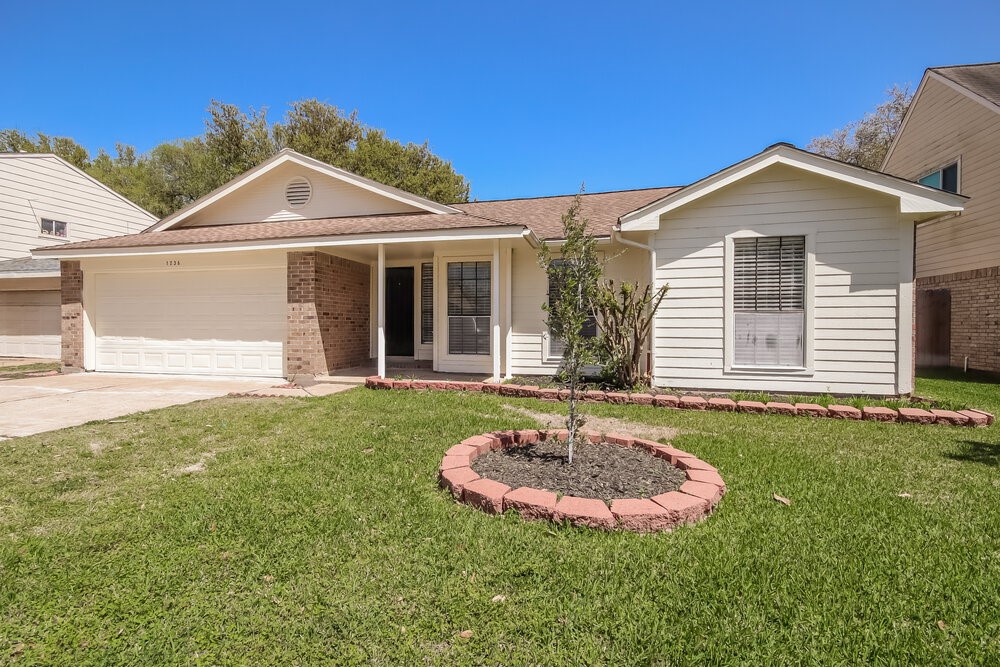 1235 Park Lane Property Photo 1