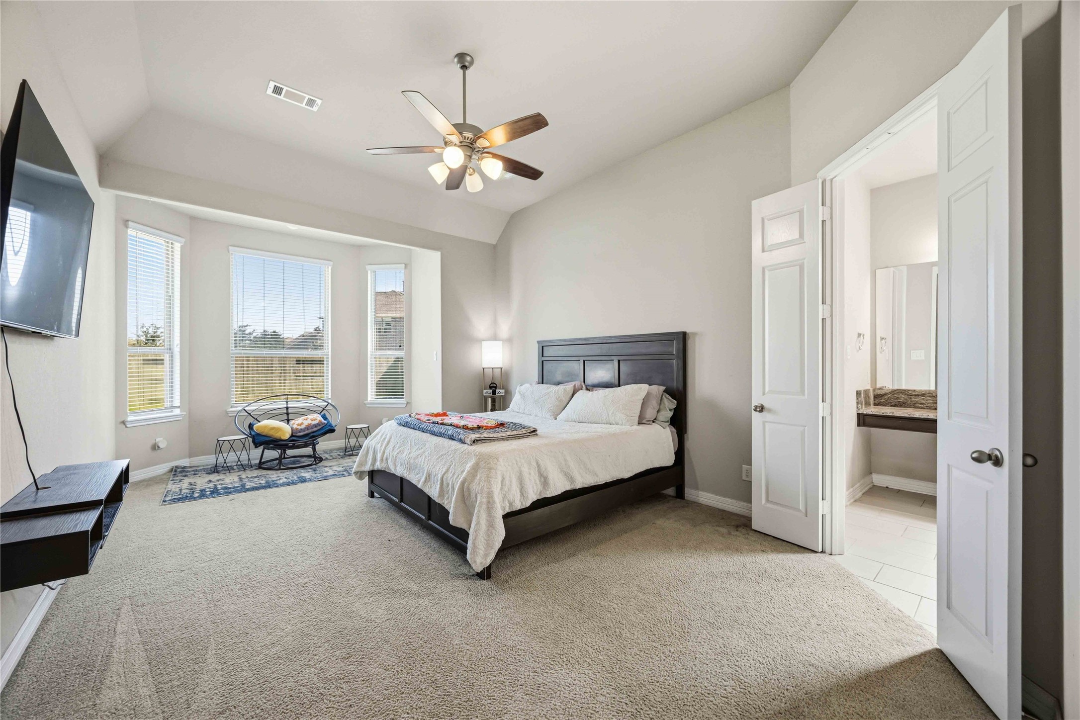 12721 Flora Manor Drive Property Photo 11