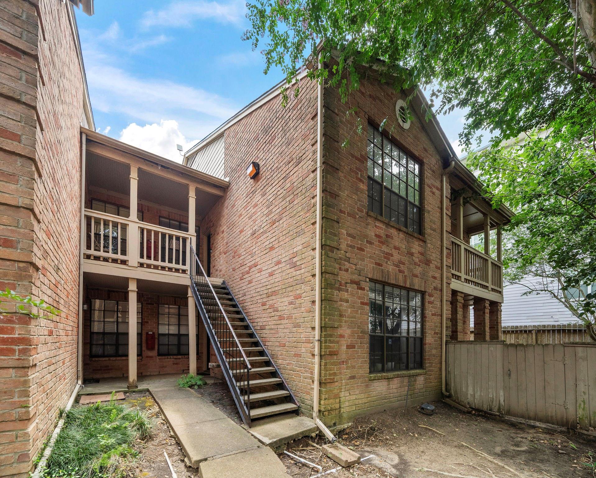 2255 Braeswood Park Drive 310 Property Photo 1