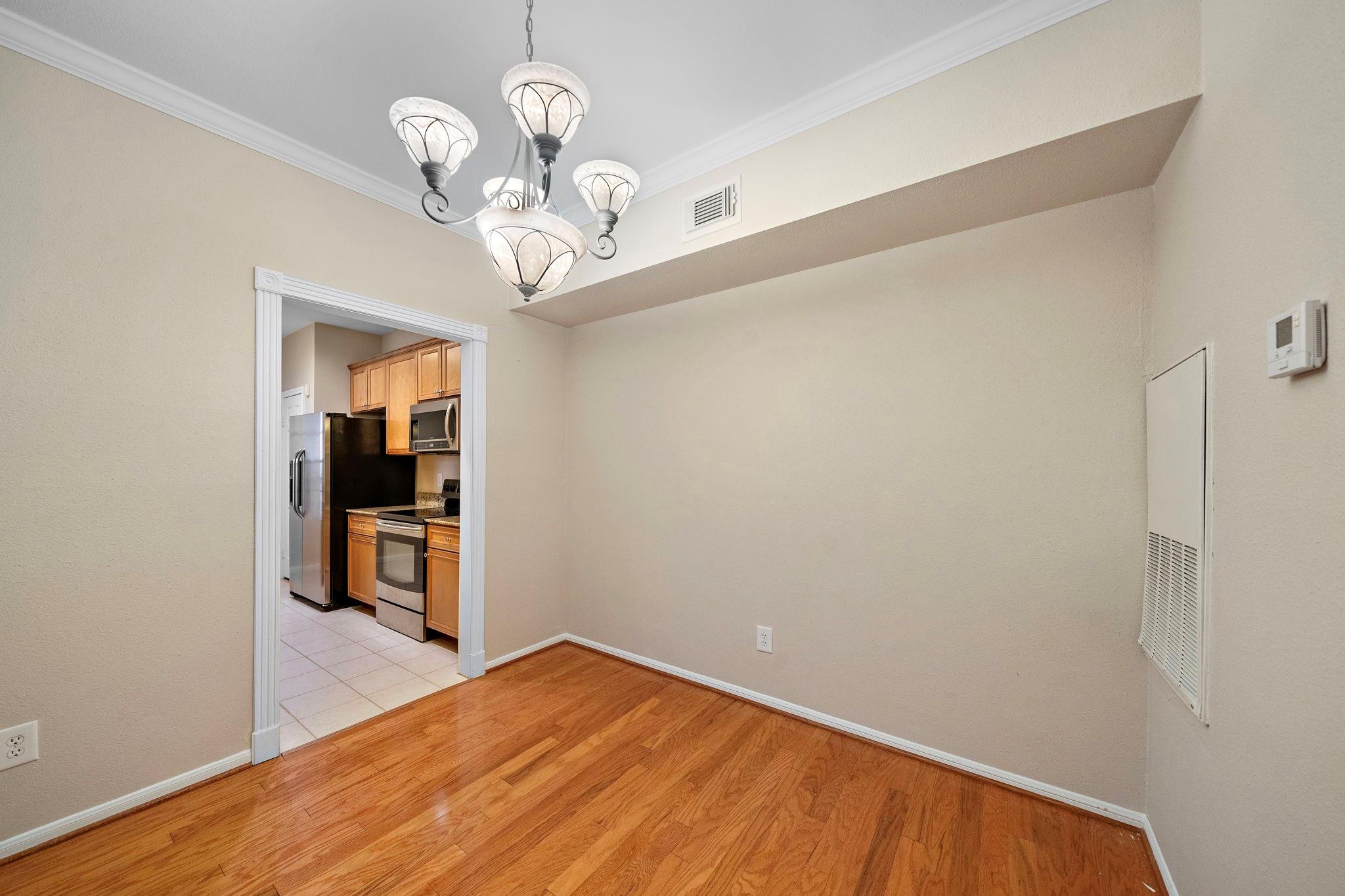 2255 Braeswood Park Drive 310 Property Photo 6
