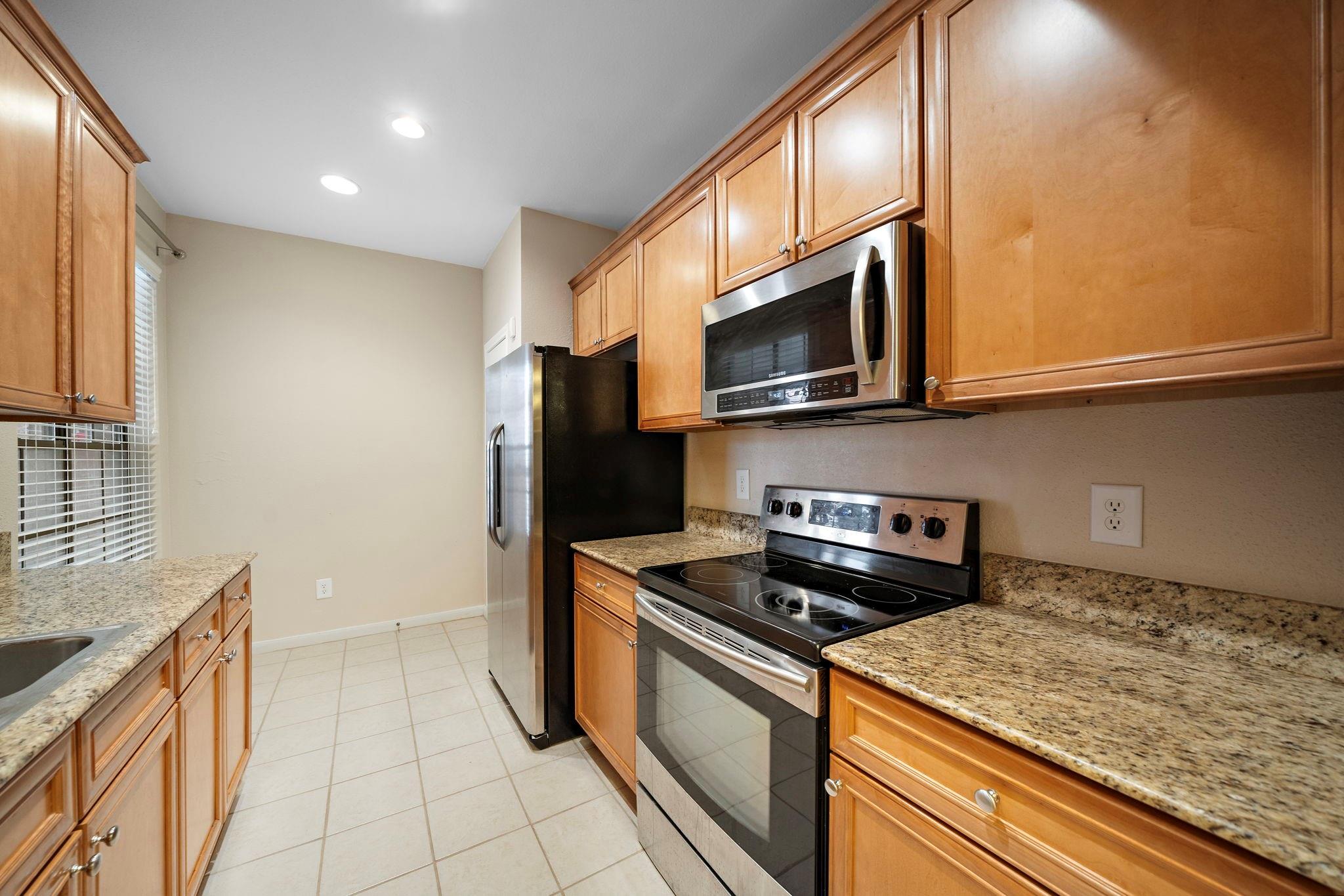 2255 Braeswood Park Drive 310 Property Photo 10