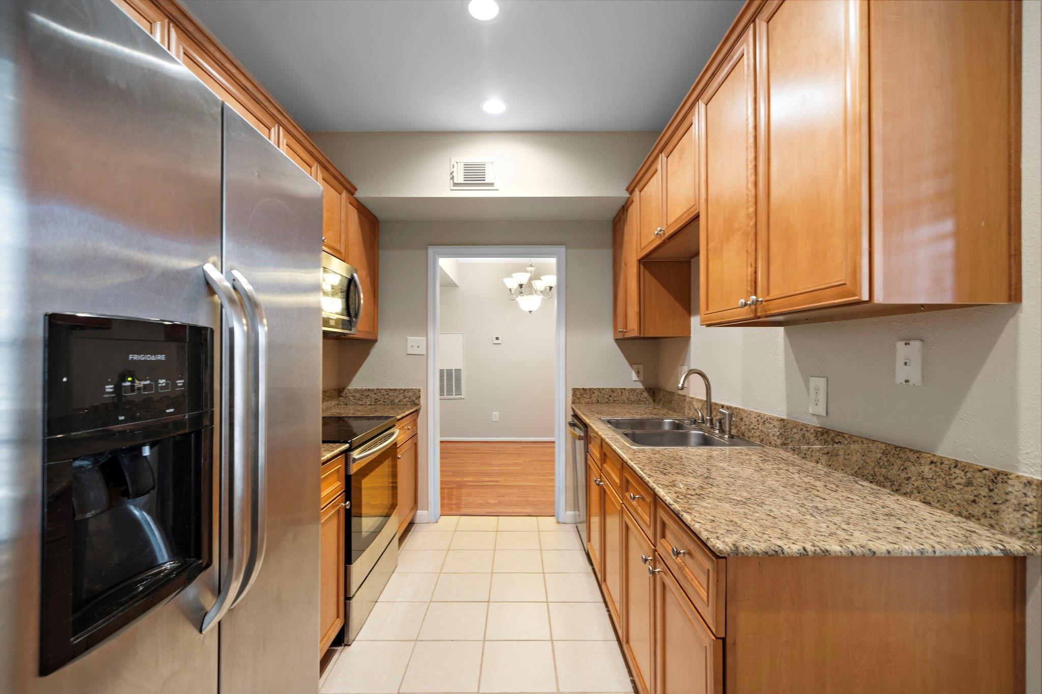 2255 Braeswood Park Drive 310 Property Photo 11