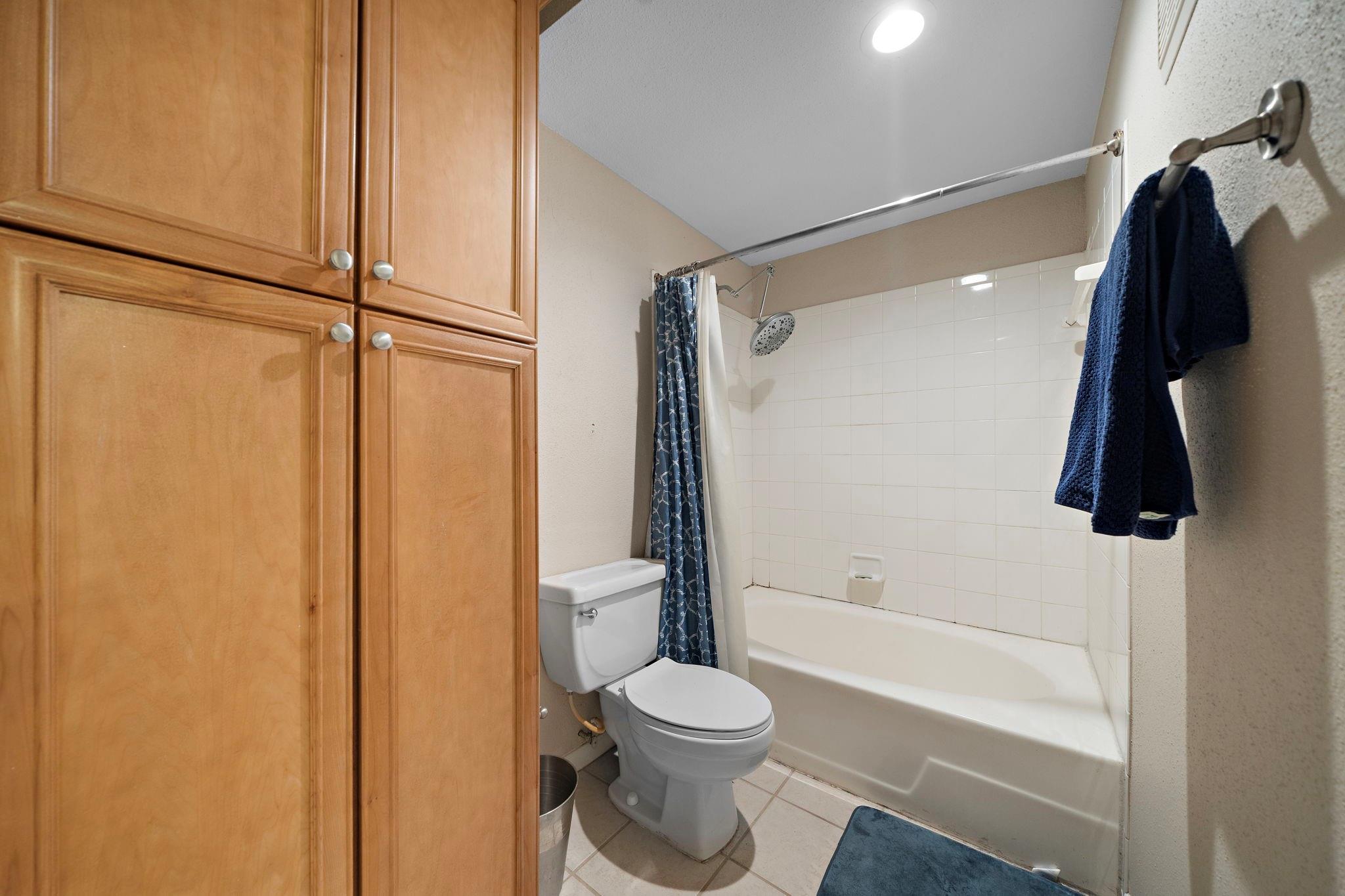 2255 Braeswood Park Drive 310 Property Photo 15