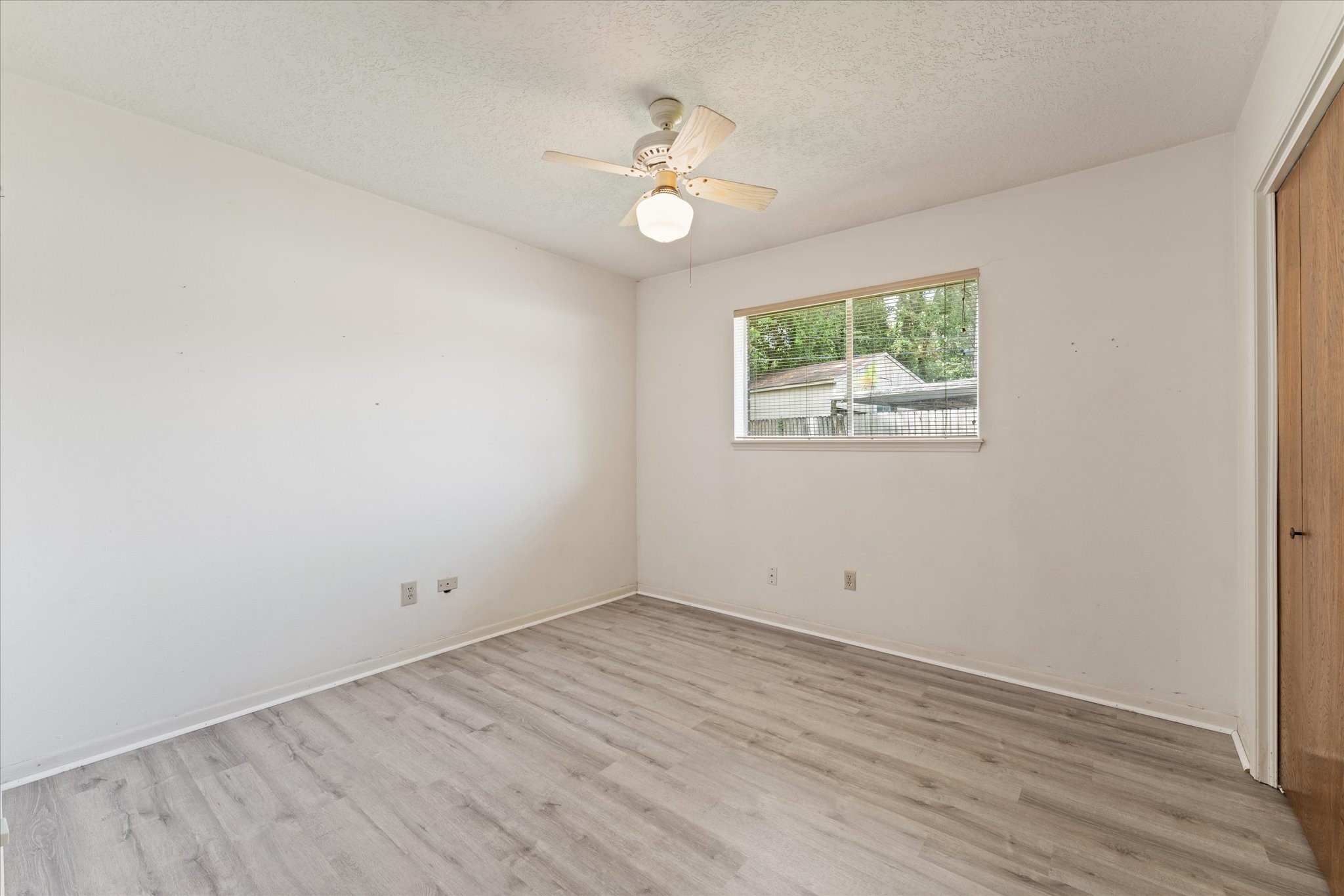 3607 Camelot Street Property Photo 22