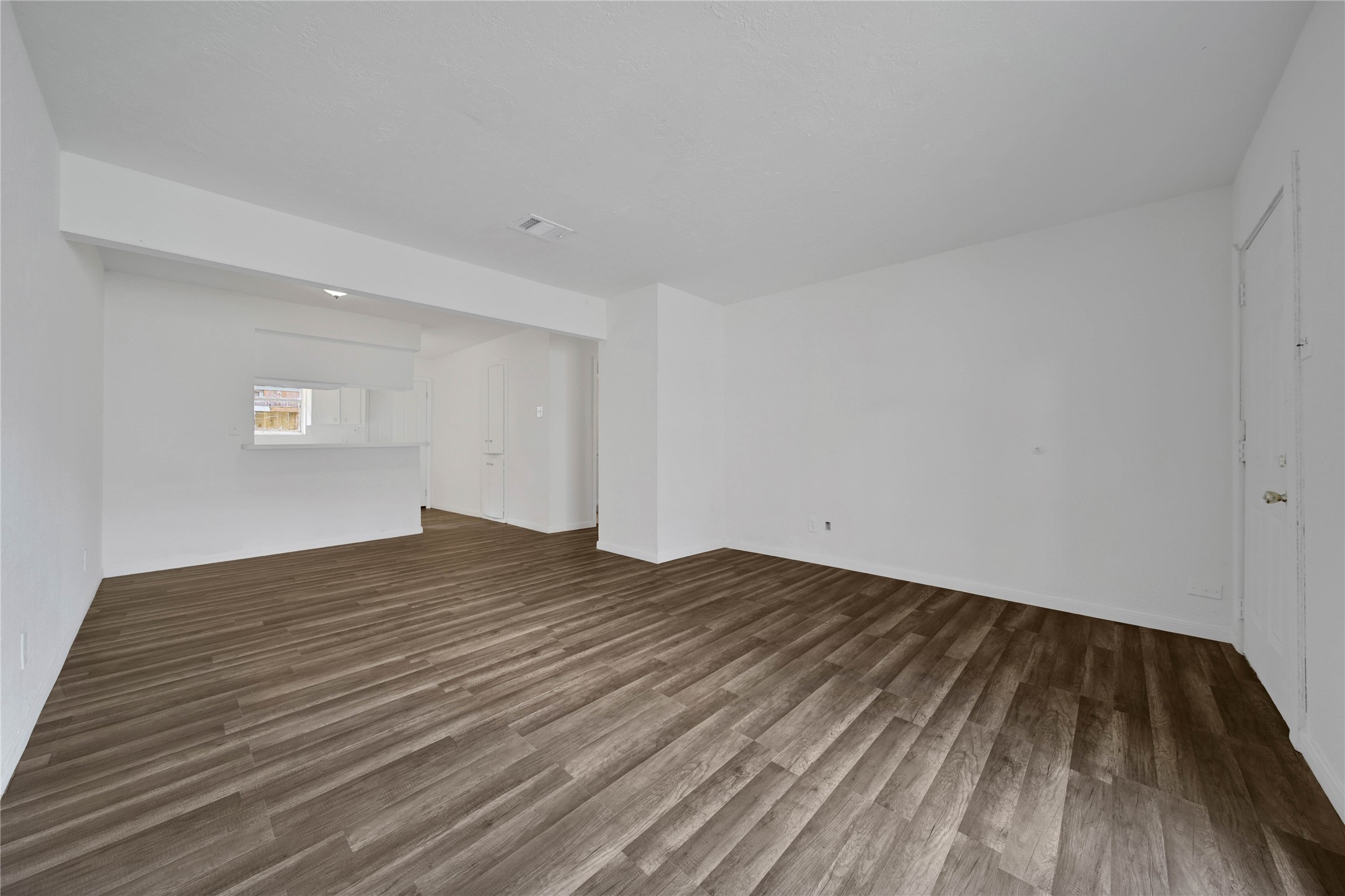 10006 Neuens Road 1 Property Photo 2