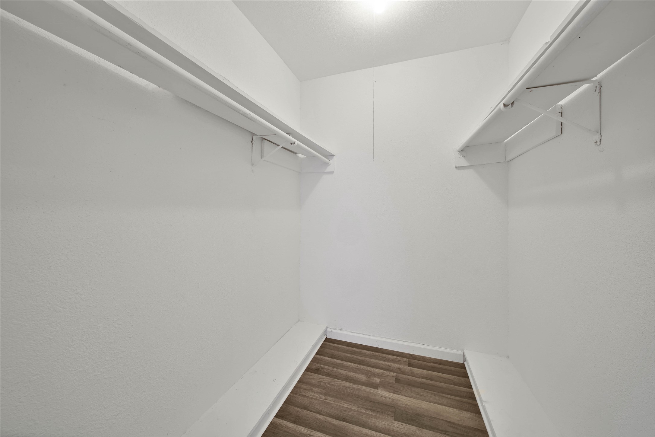 10006 Neuens Road 1 Property Photo 10