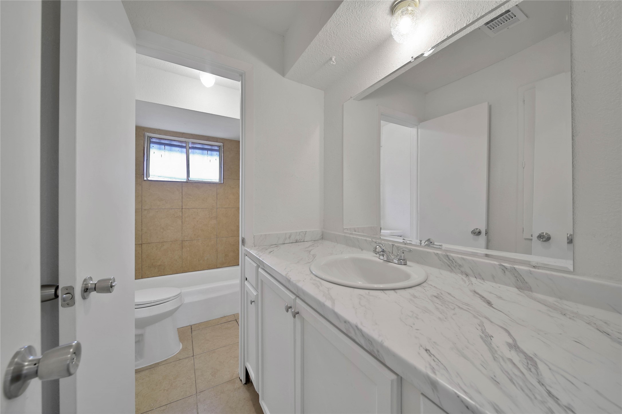 10006 Neuens Road 1 Property Photo 11