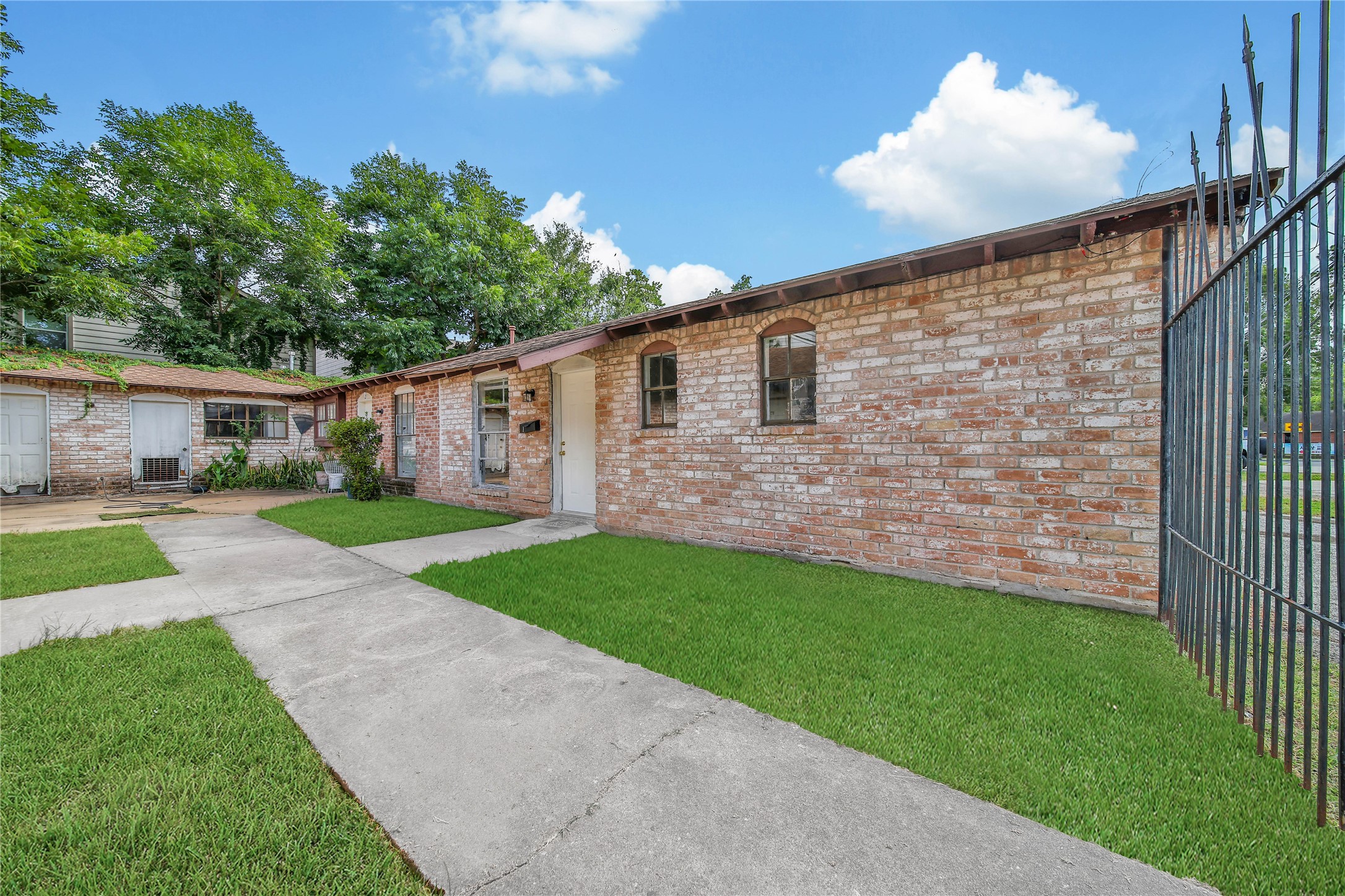 10006 Neuens Road 1 Property Photo 16