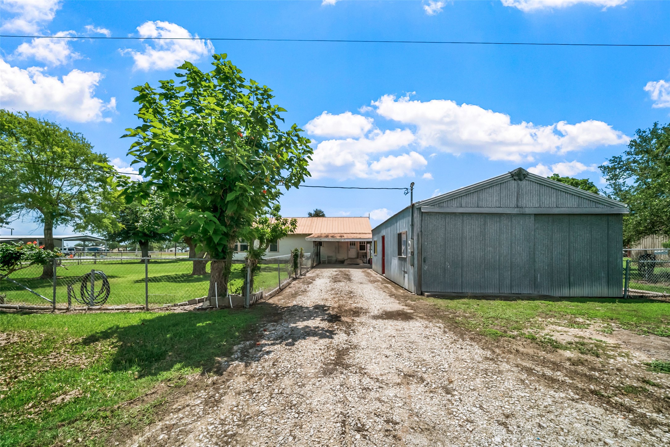 422 Caney Street Property Photo 9