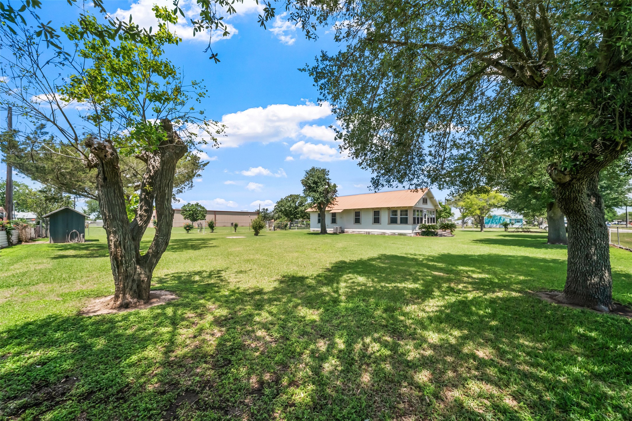 422 Caney Street Property Photo 13