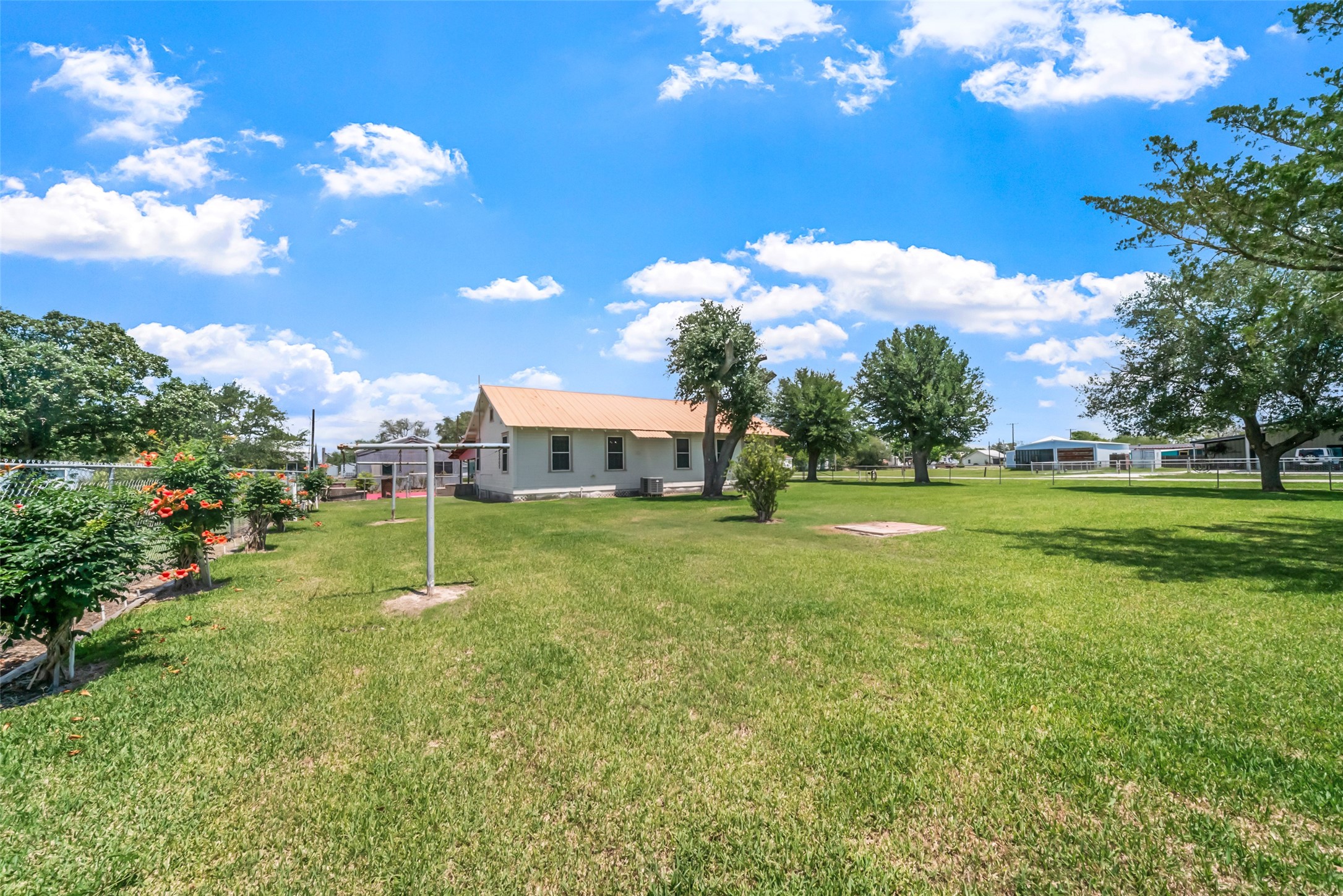 422 Caney Street Property Photo 16