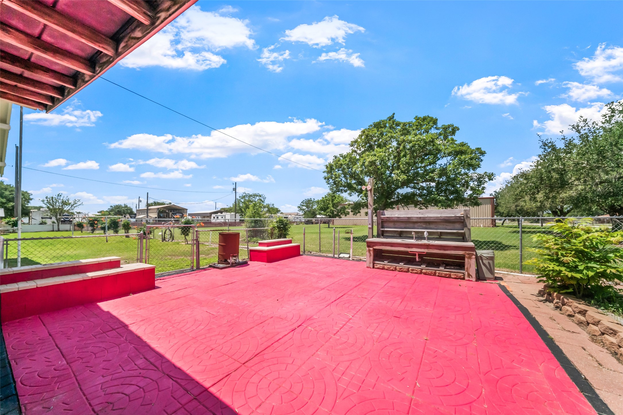 422 Caney Street Property Photo 18