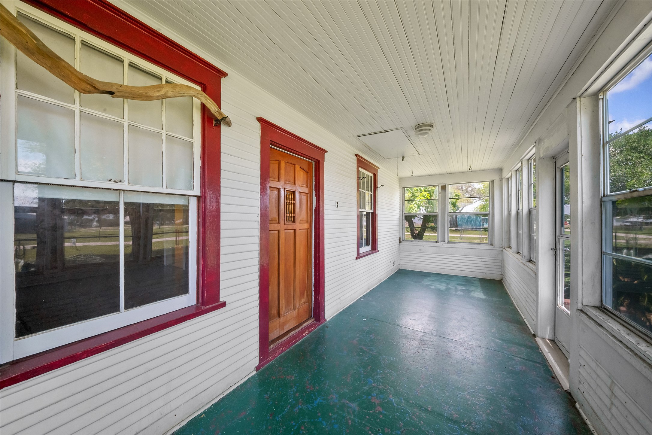 422 Caney Street Property Photo 32