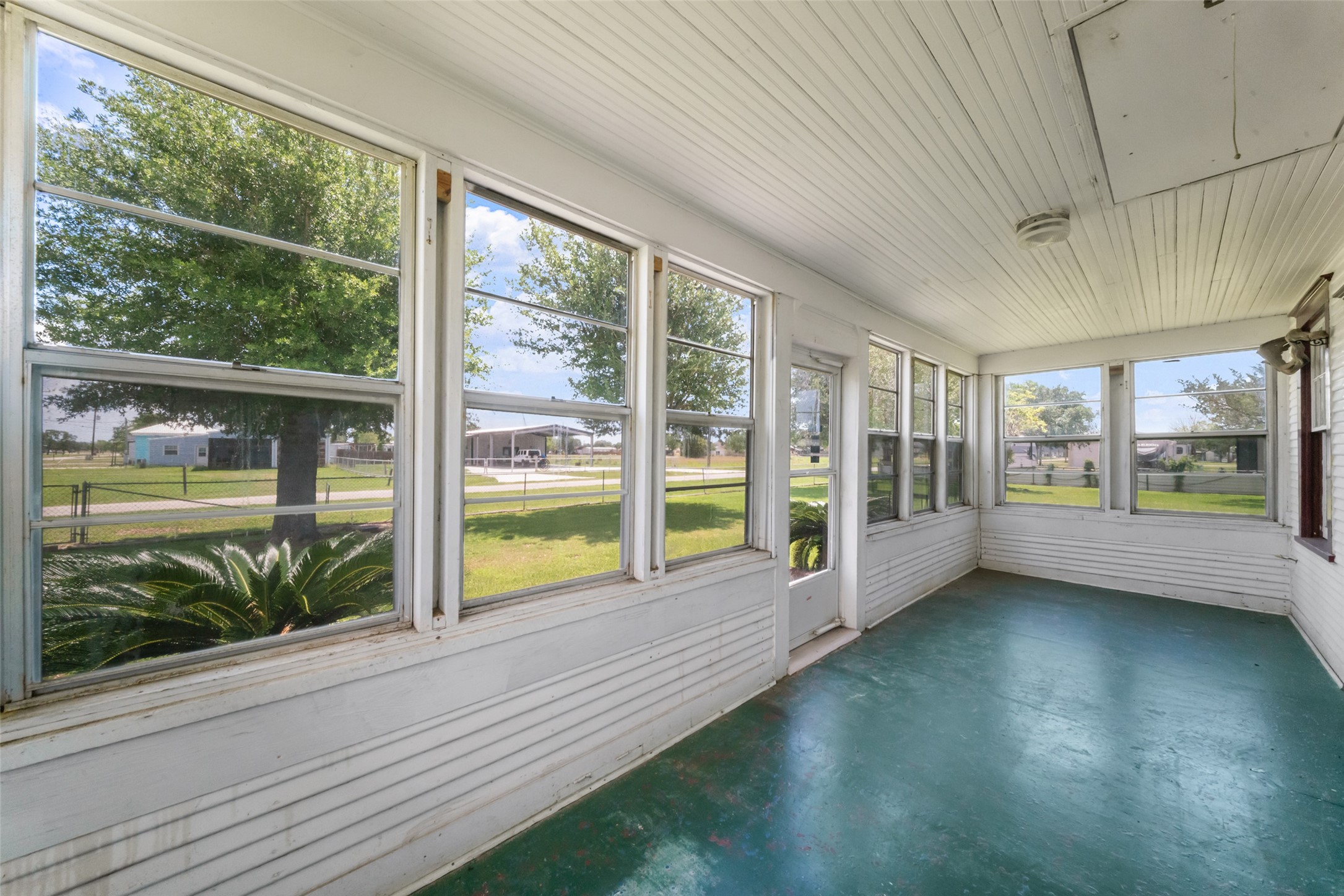 422 Caney Street Property Photo 33