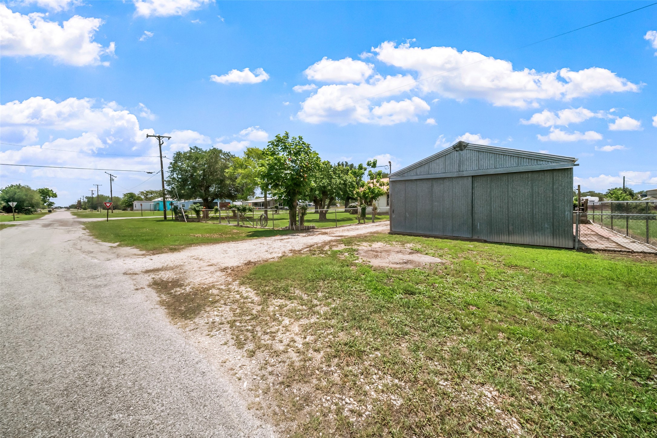 422 Caney Street Property Photo 41