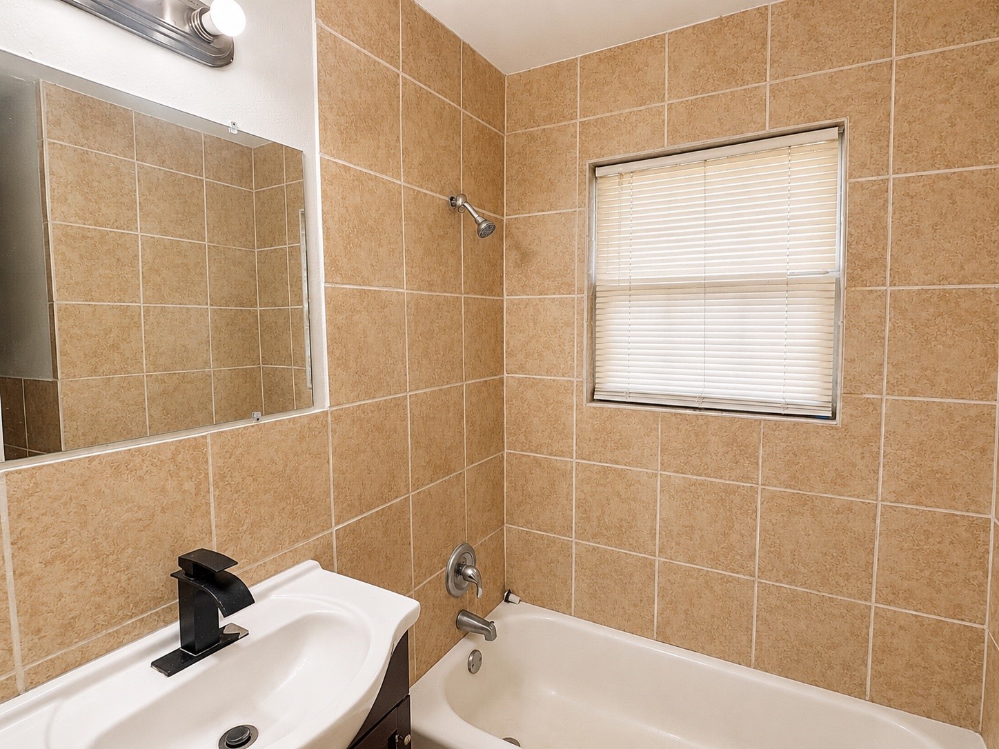 2303 1/2 Hadley Alley Property Photo 7