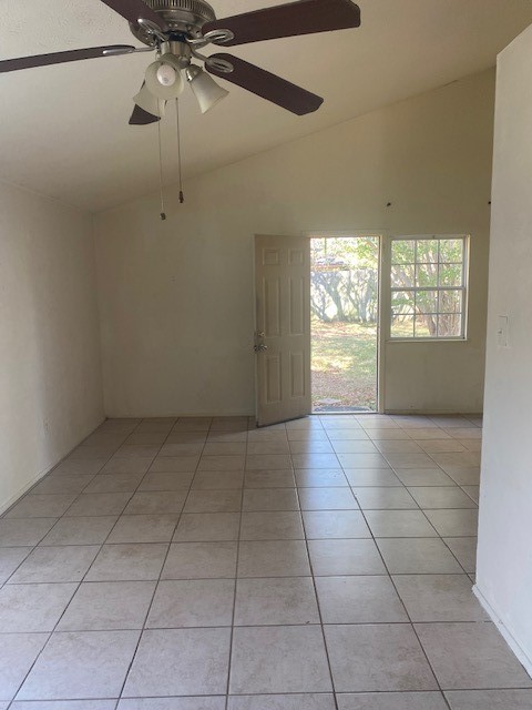 24202 Four Sixes Lane Property Photo 4