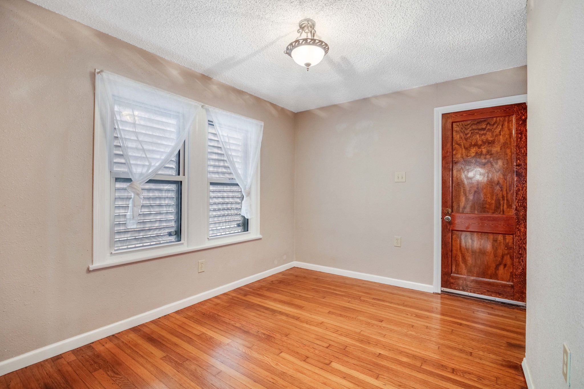 1413 53rd Street Property Photo 12
