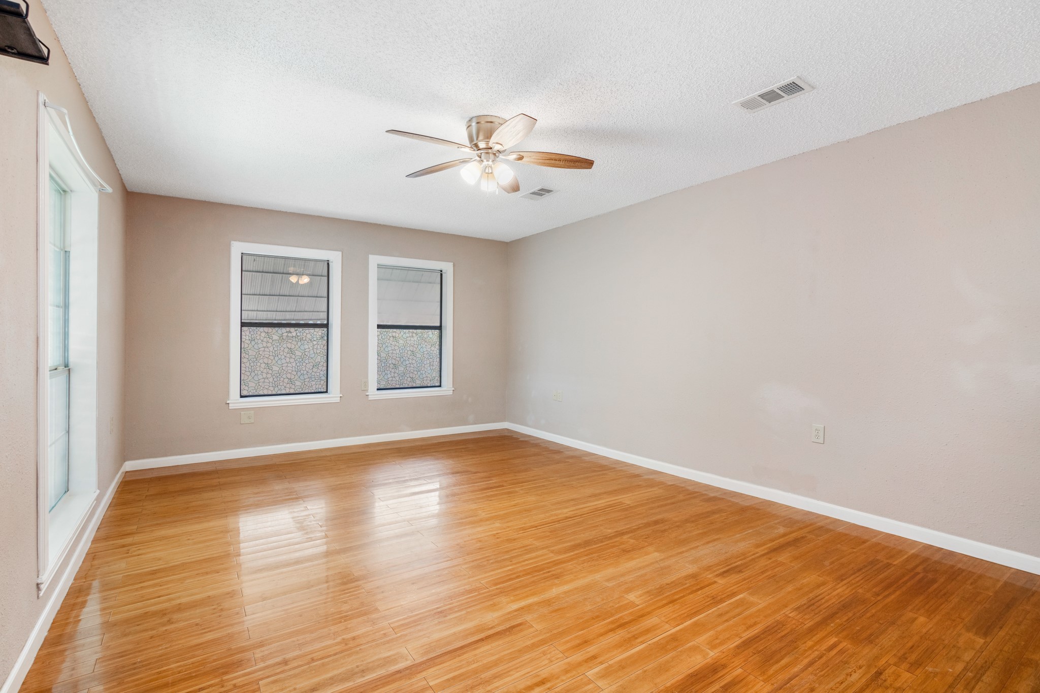 1413 53rd Street Property Photo 17