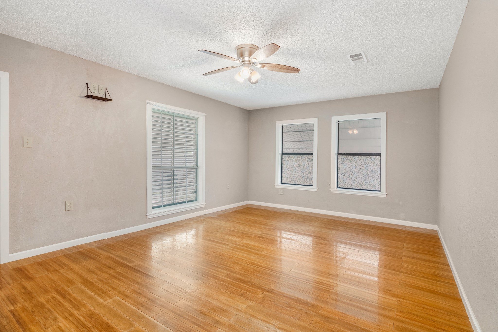 1413 53rd Street Property Photo 18