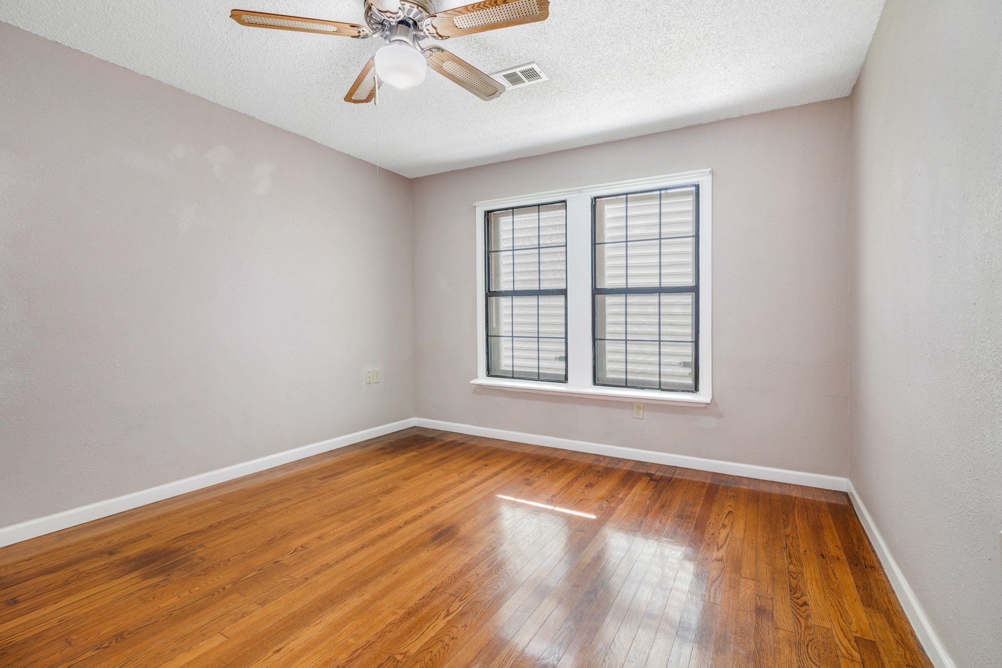 1413 53rd Street Property Photo 27