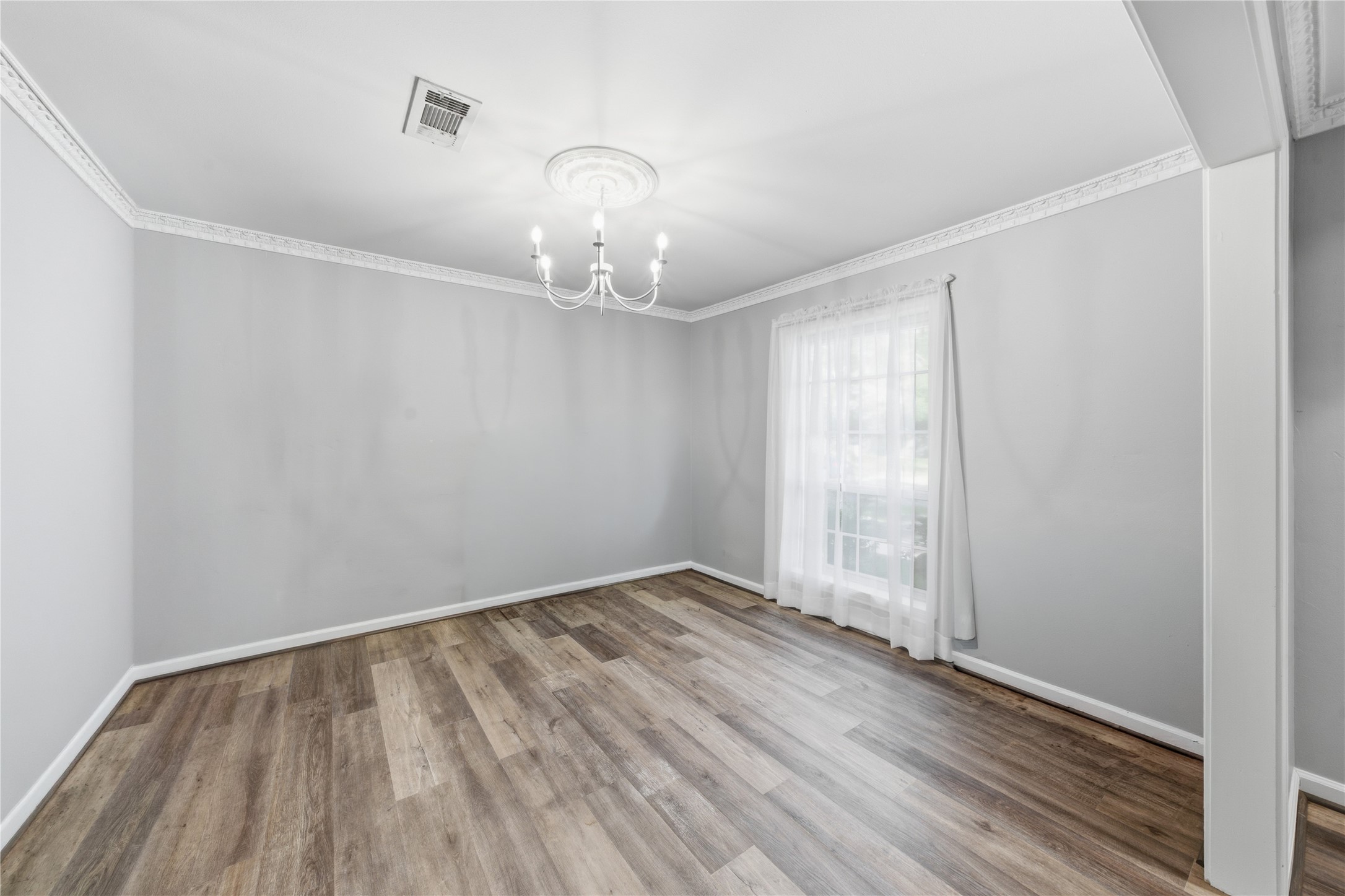 1909 Rampart Street Property Photo 8