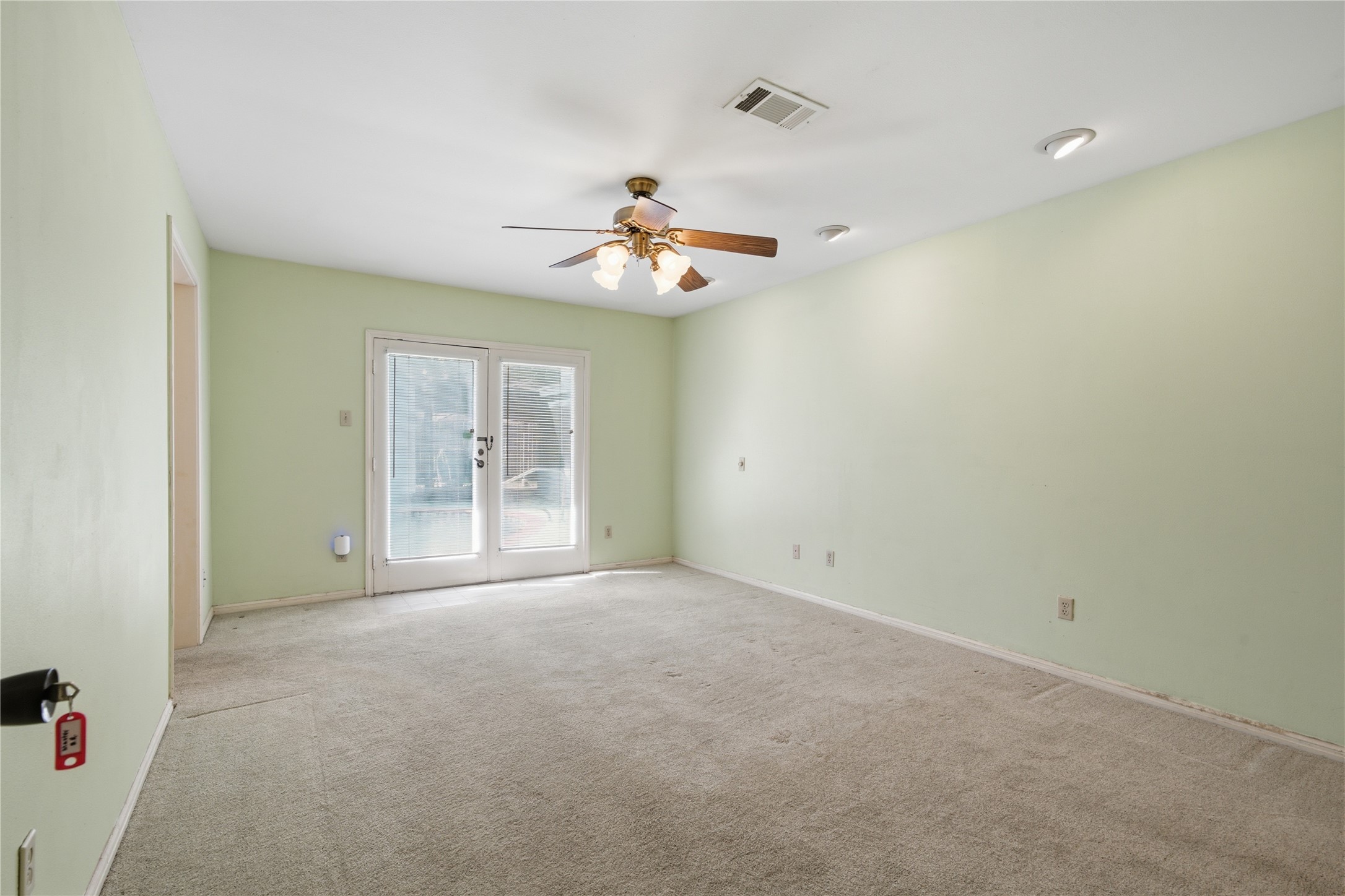 1909 Rampart Street Property Photo 21