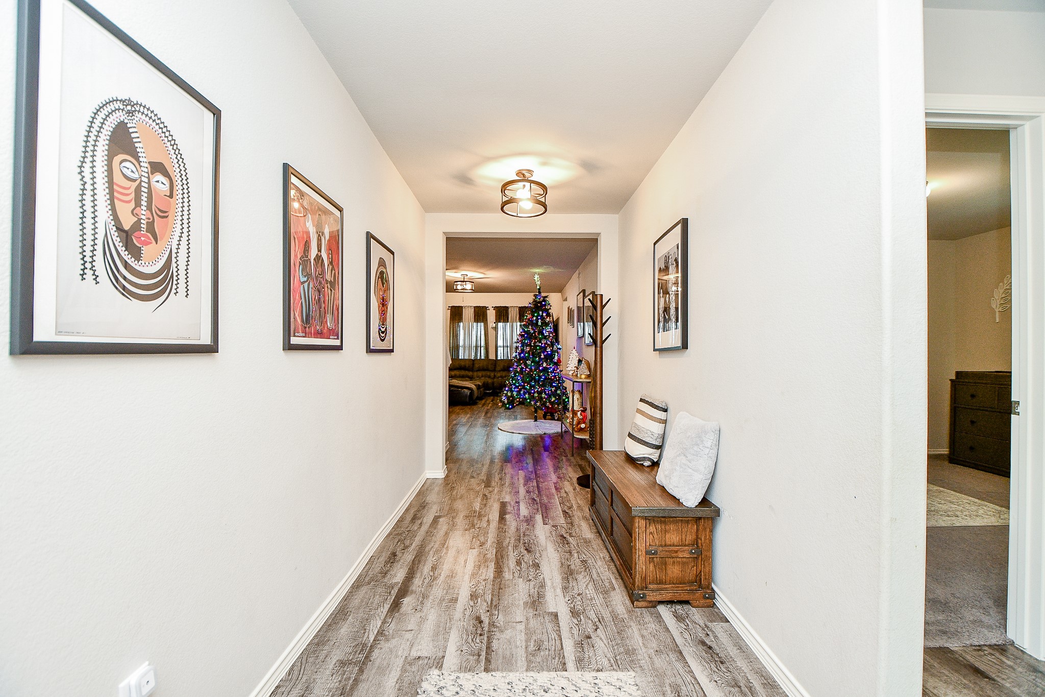 2114 Bronze Bay Drive Property Photo 5