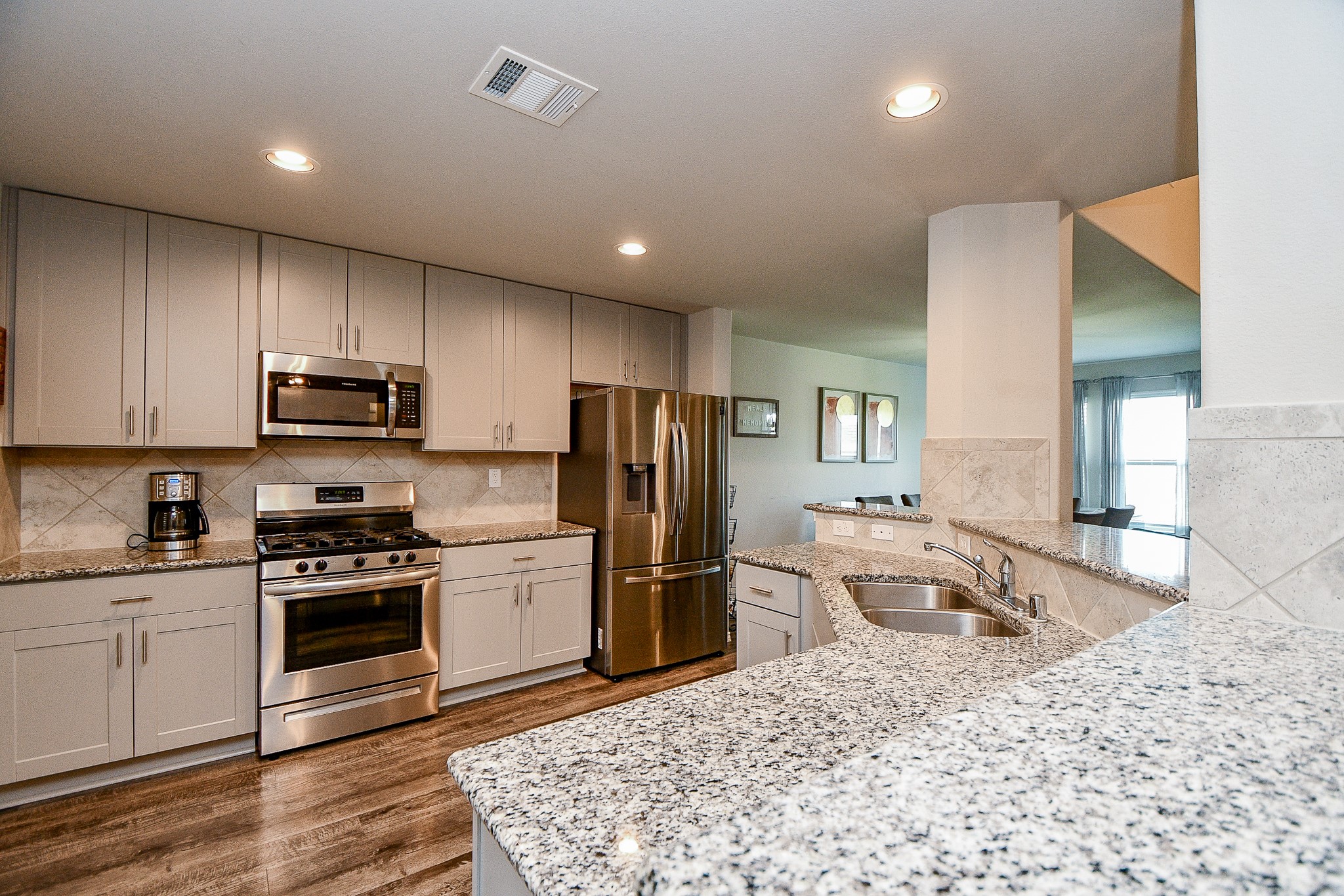 2114 Bronze Bay Drive Property Photo 14